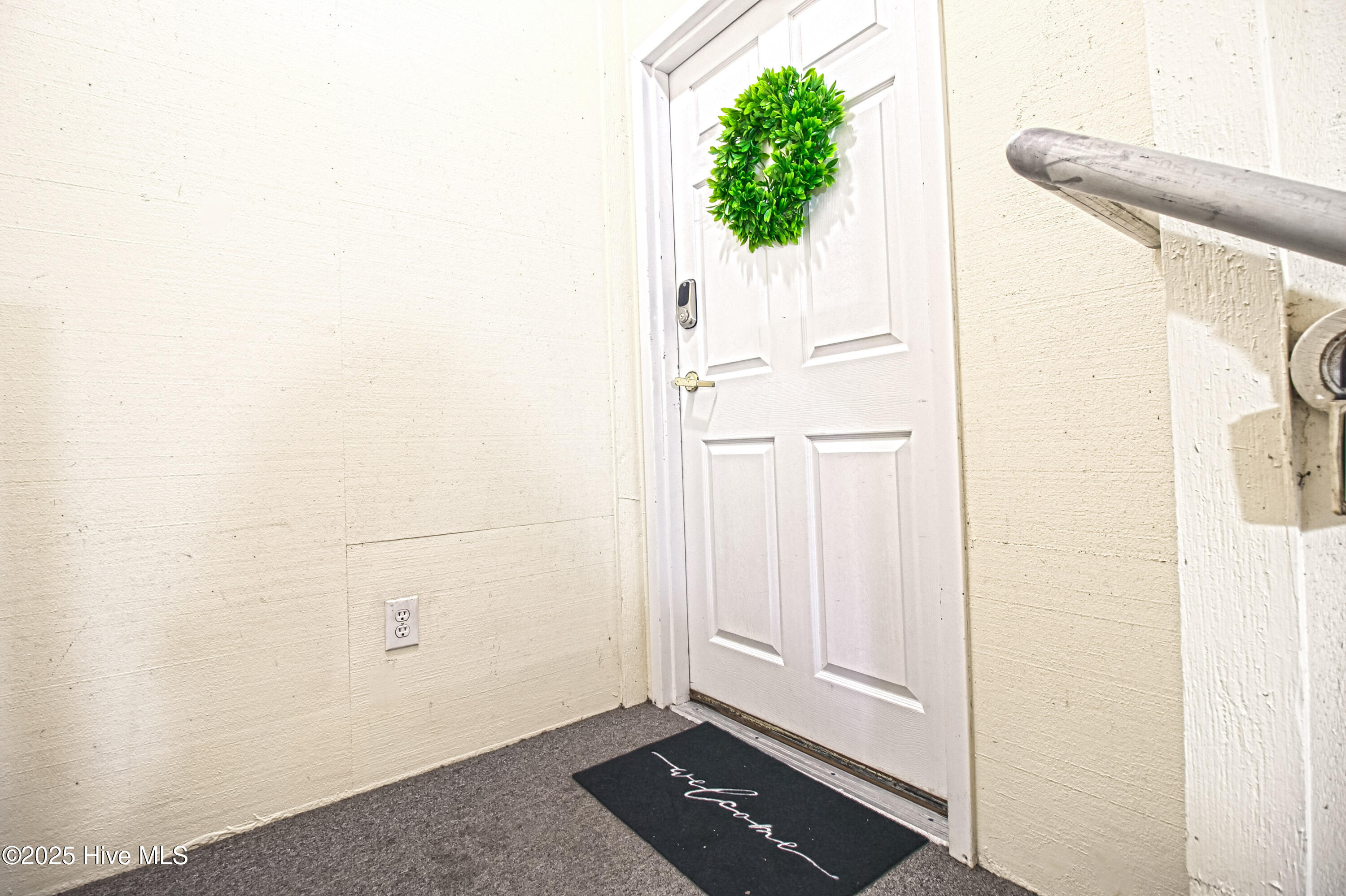 100545473 | Photo 28