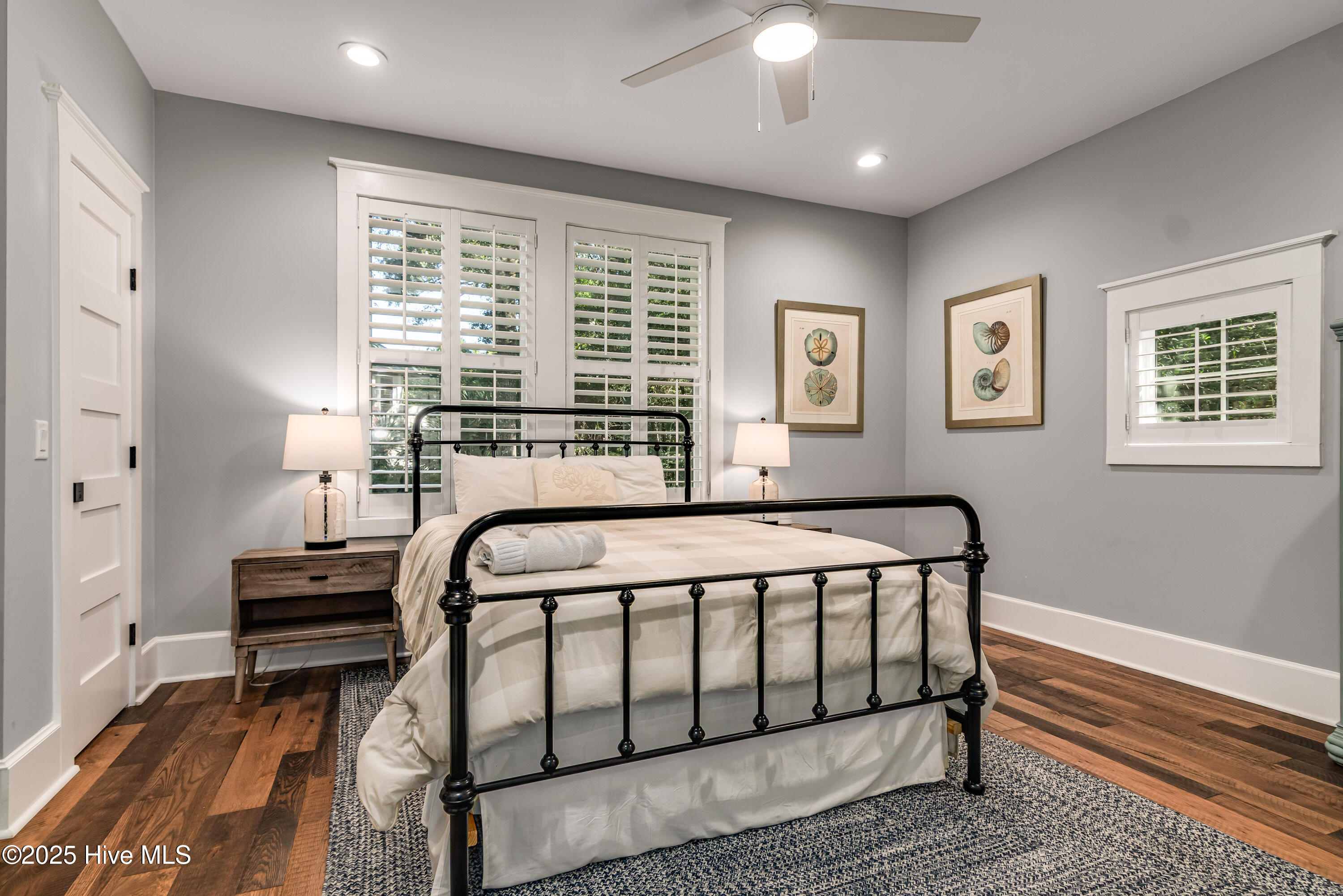 100530236 | Photo 34