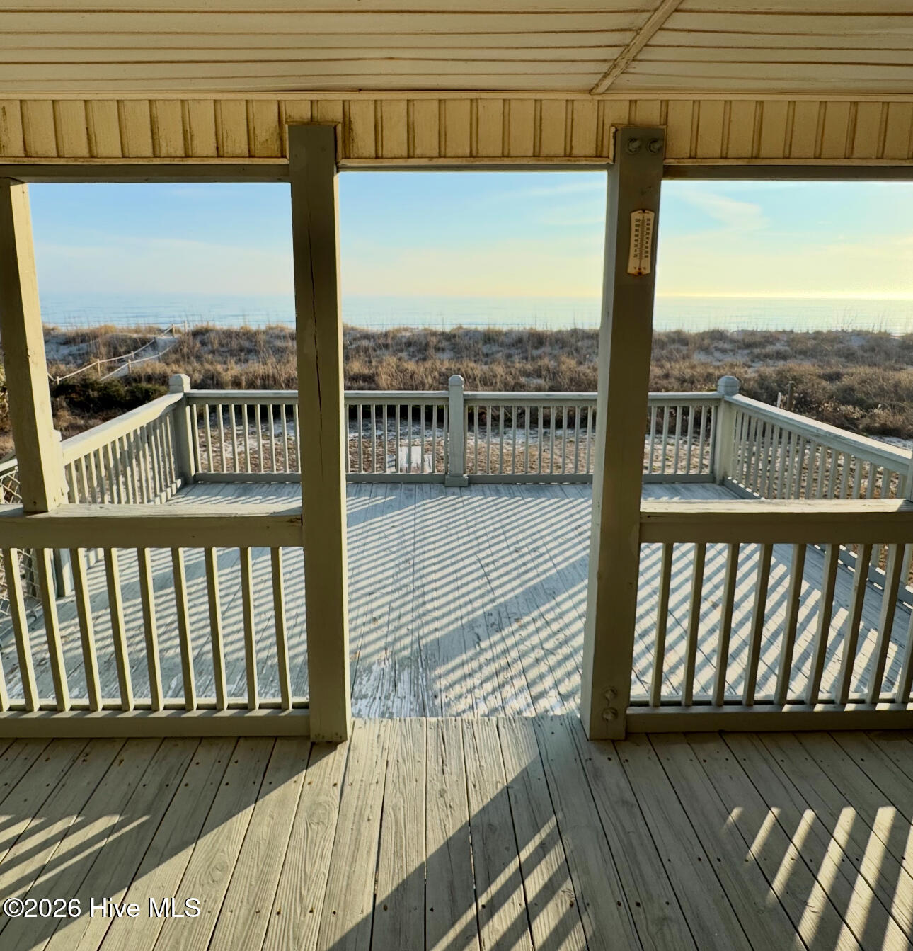 100548859 | Photo 29