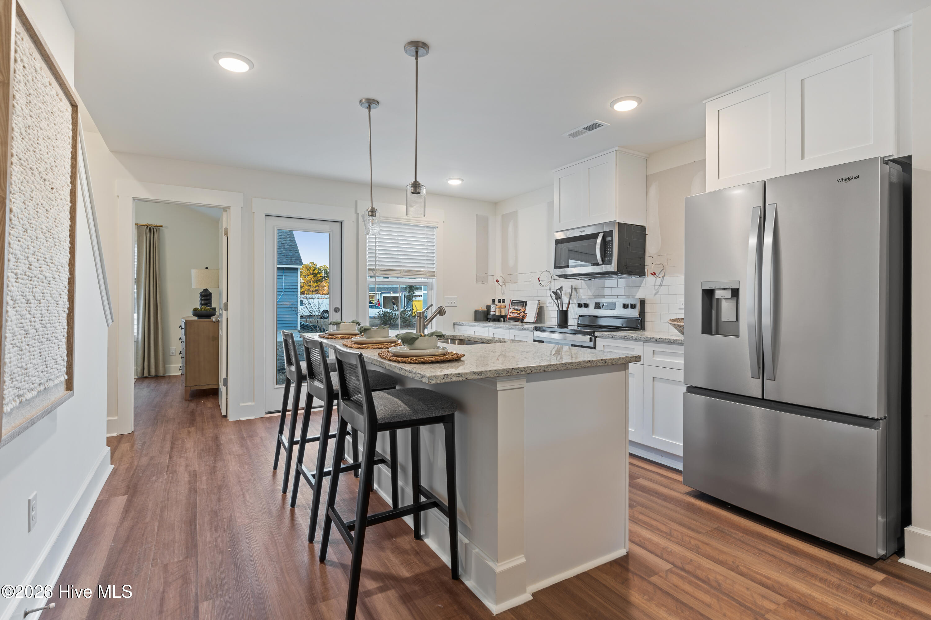 100551867 | Photo 13