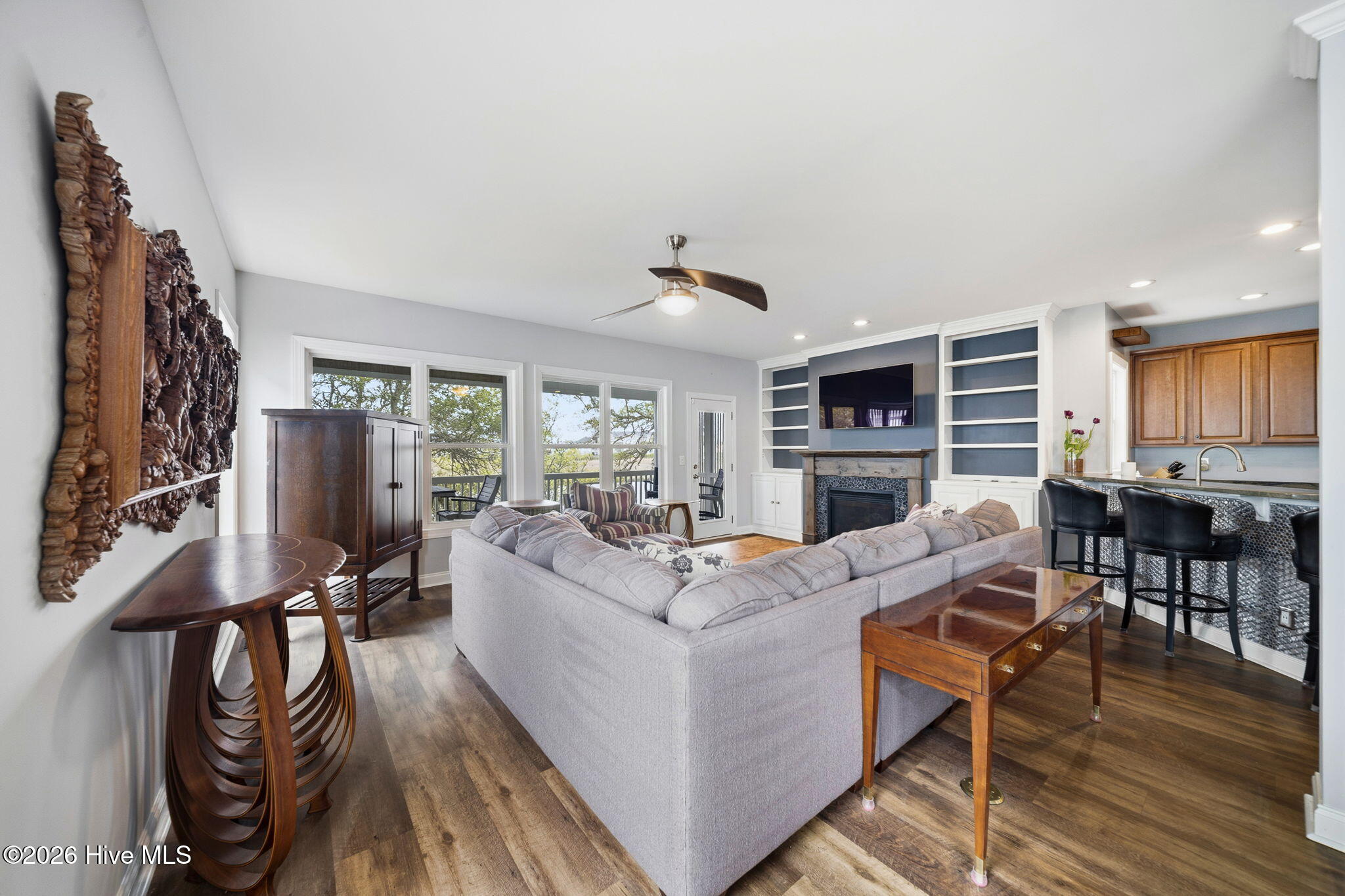 100566136 | Photo 15