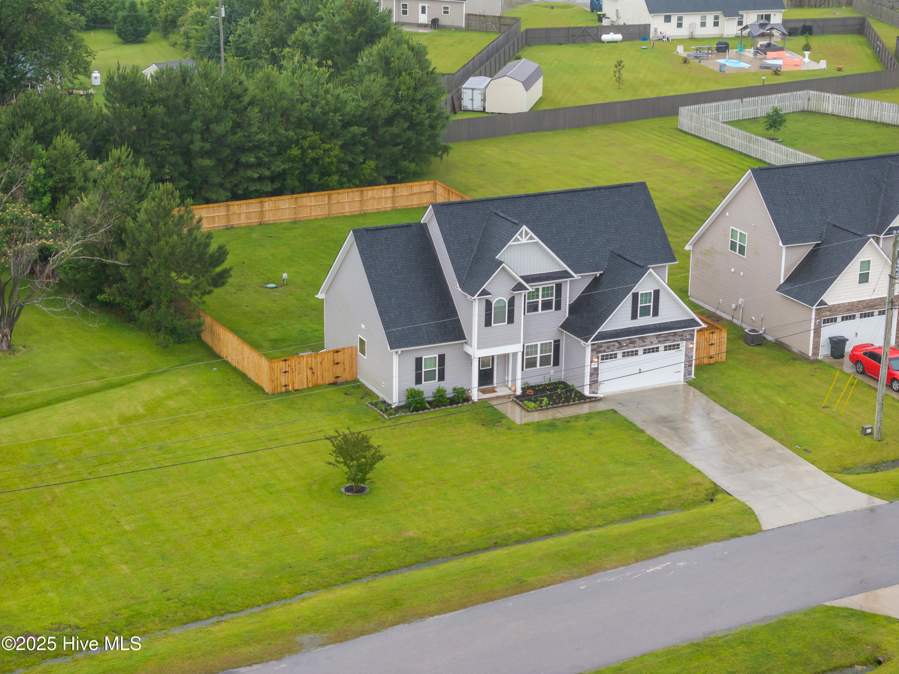 100512056 | Photo 52