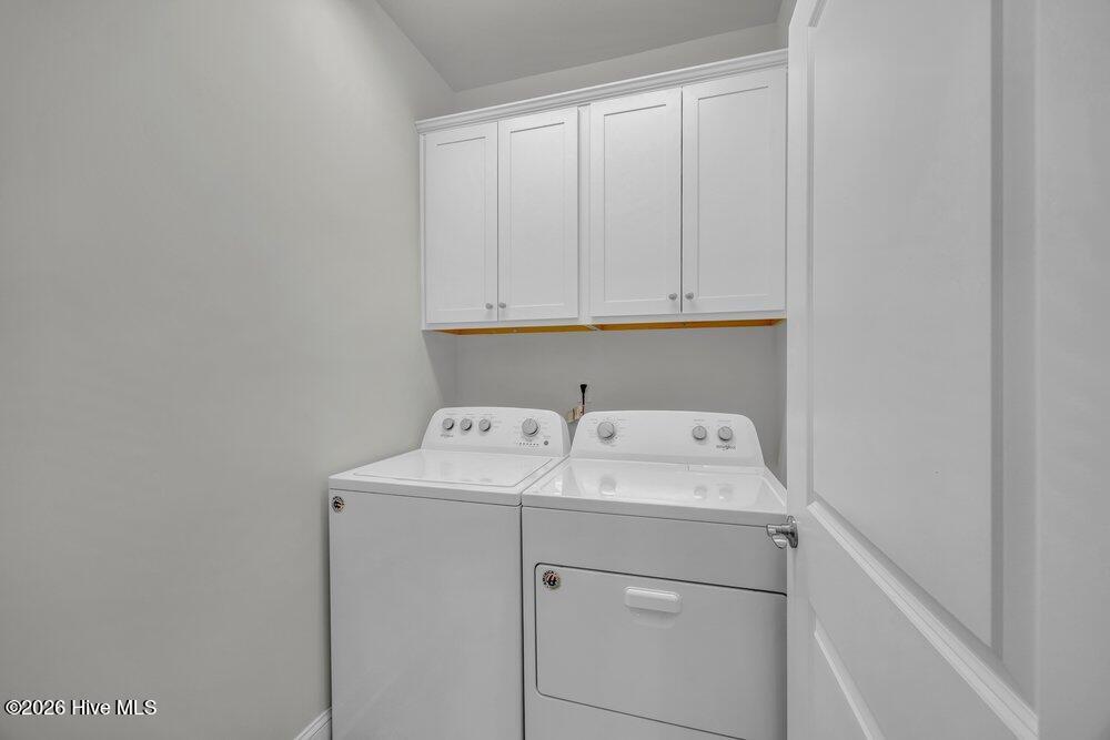 100557915 | Photo 21