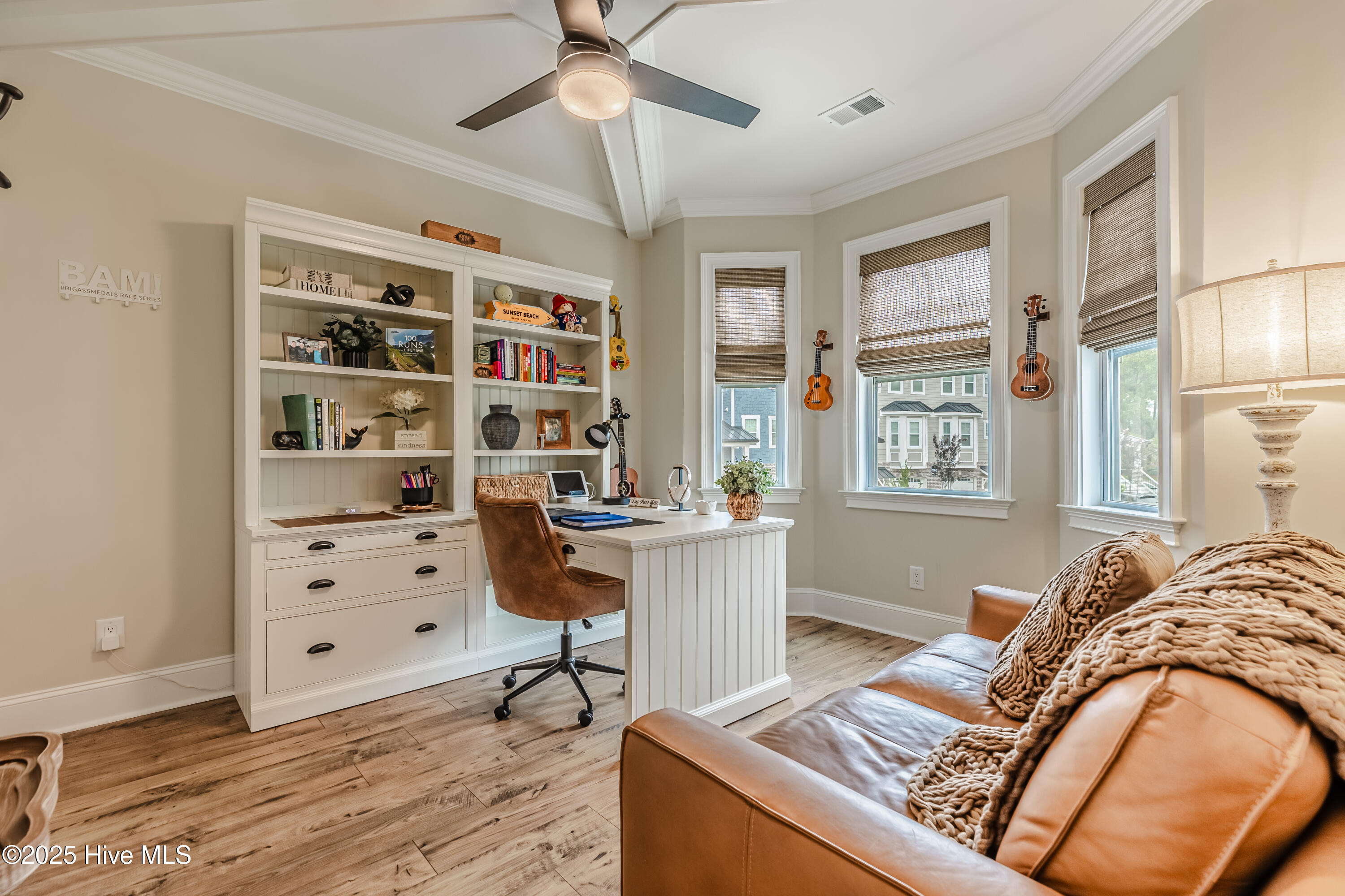 100523933 | Photo 24