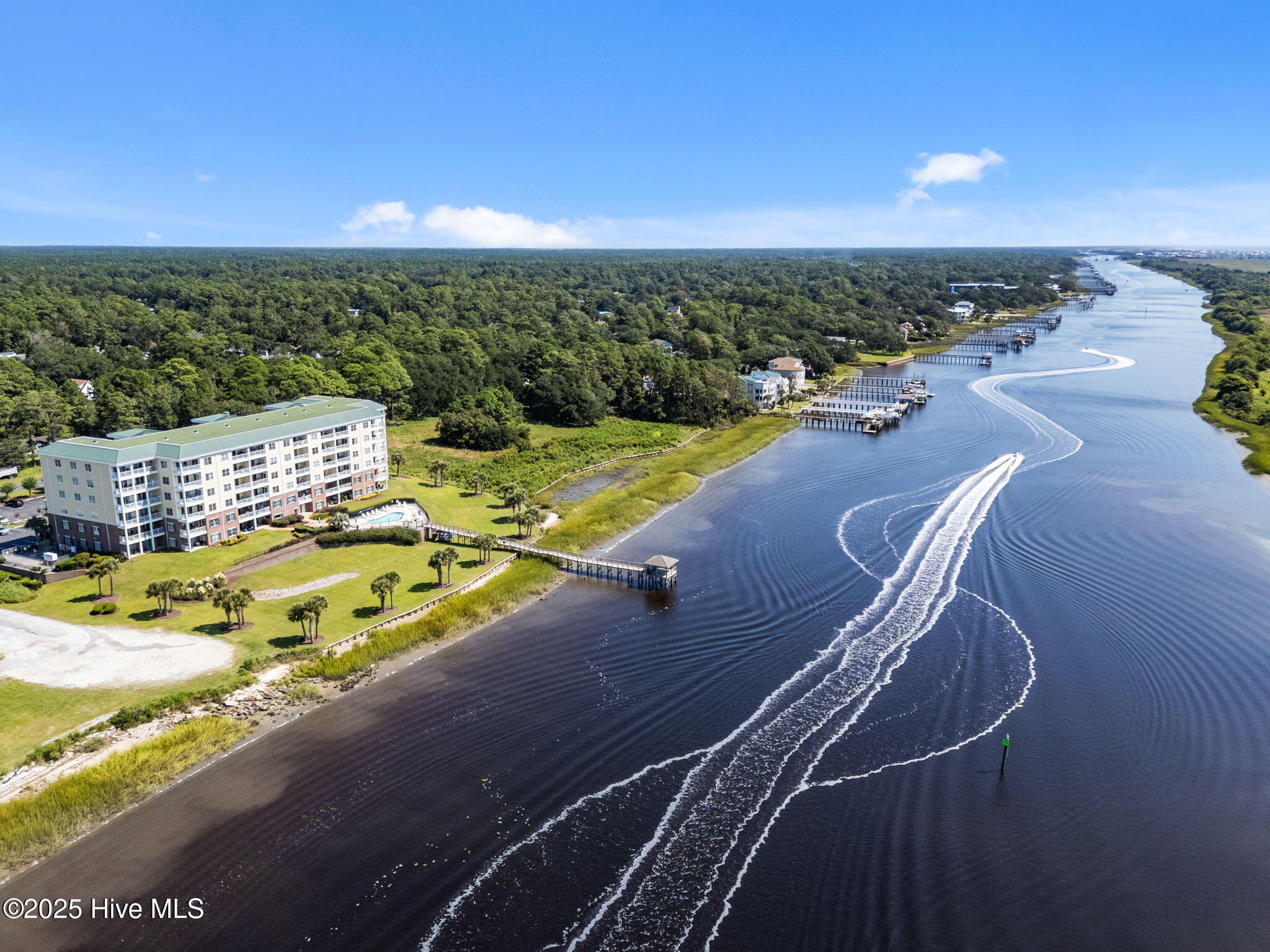 100528536 | Photo 54