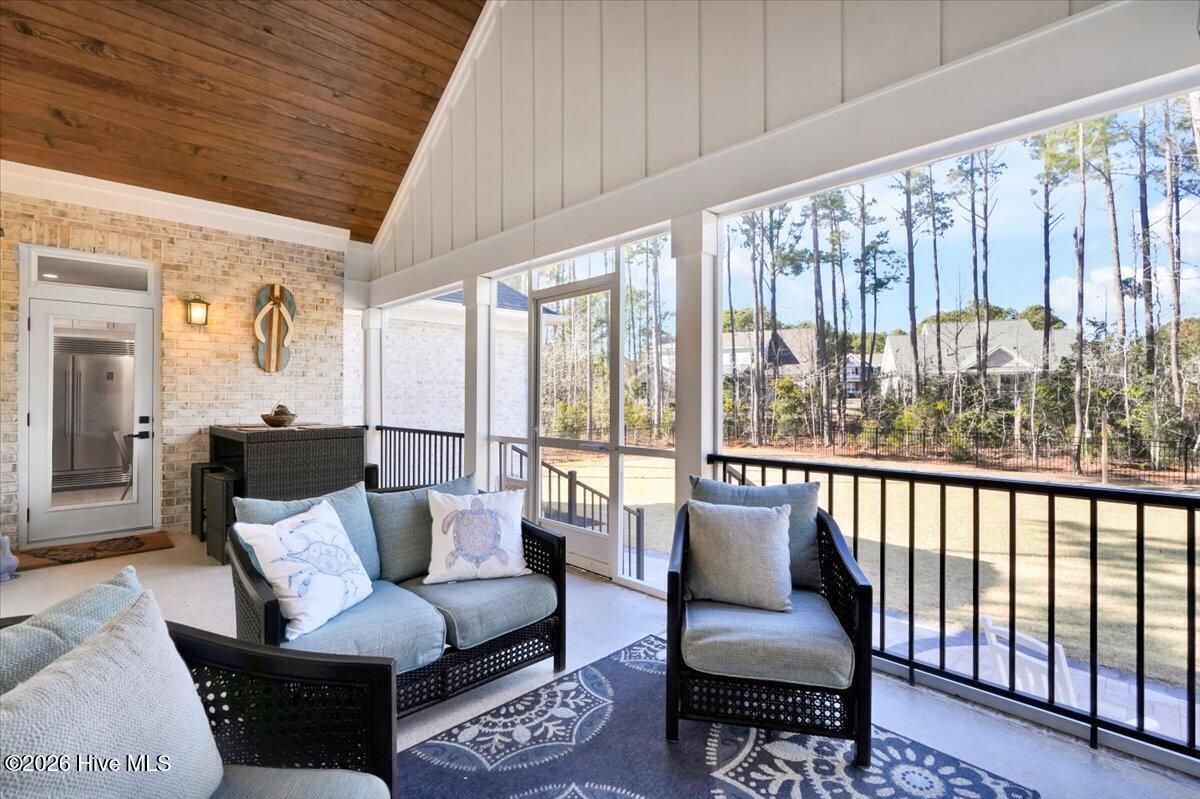 100551251 | Photo 52