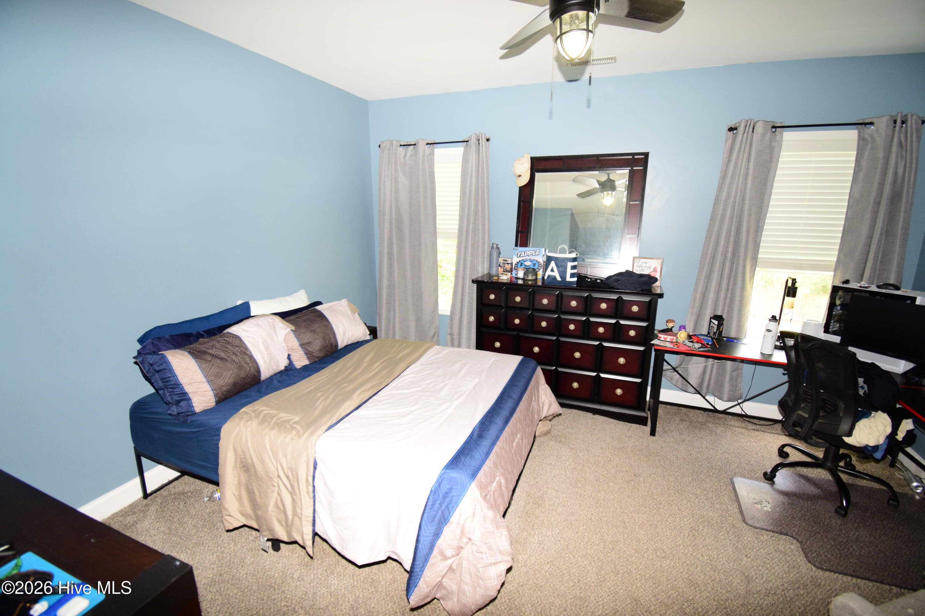 100566647 | Photo 43