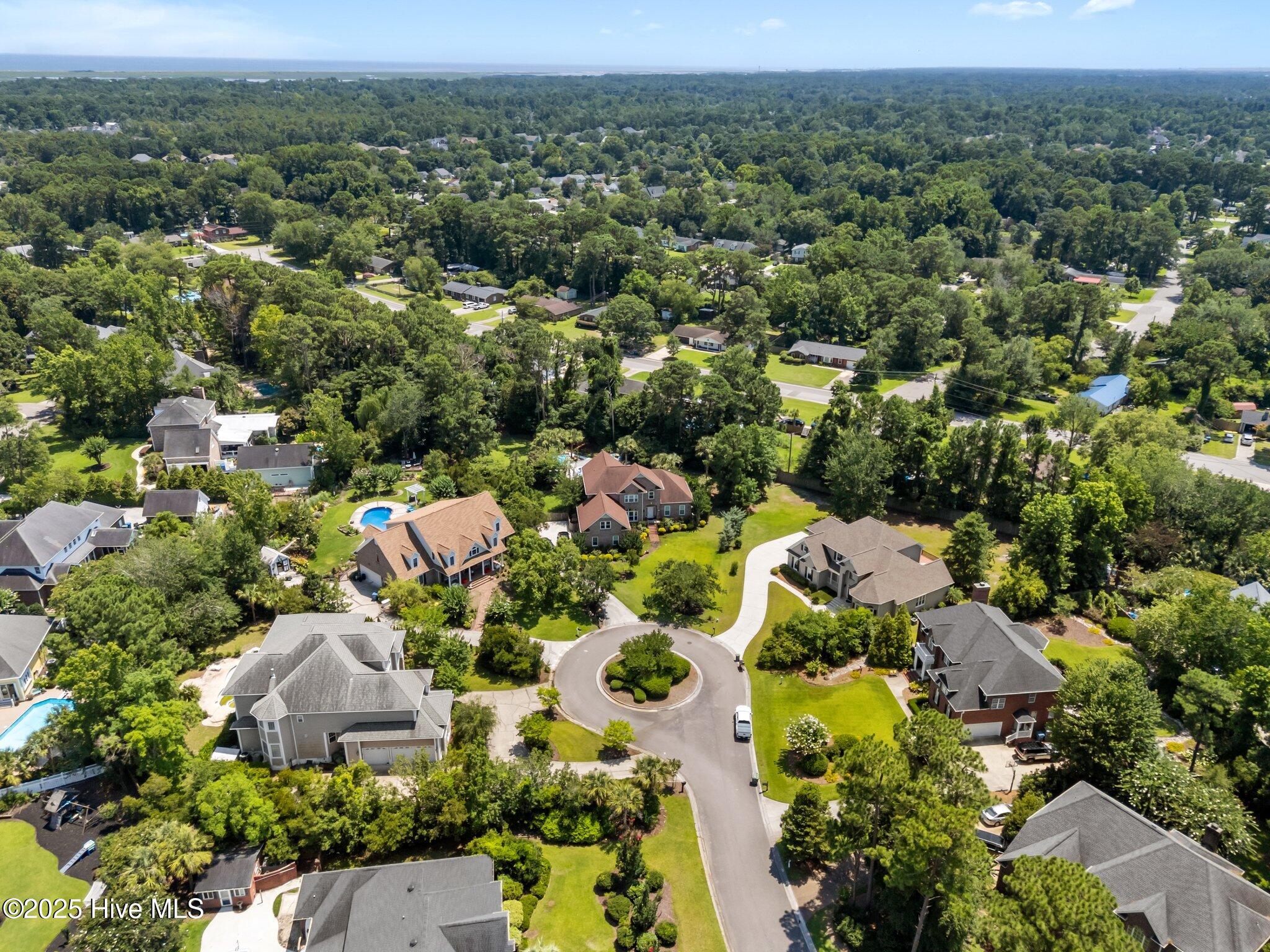 100549329 | Photo 50