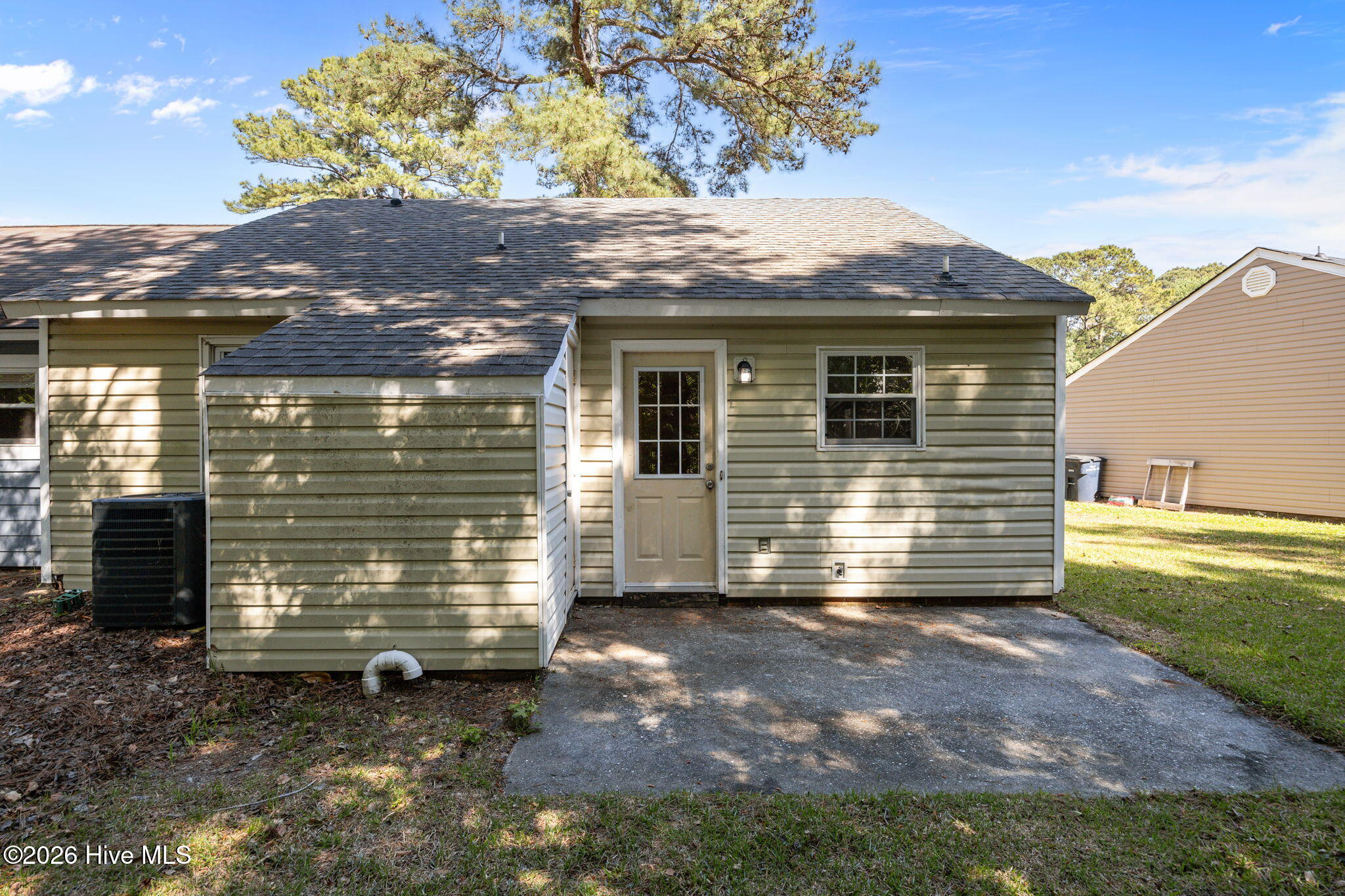 100560732 | Photo 15