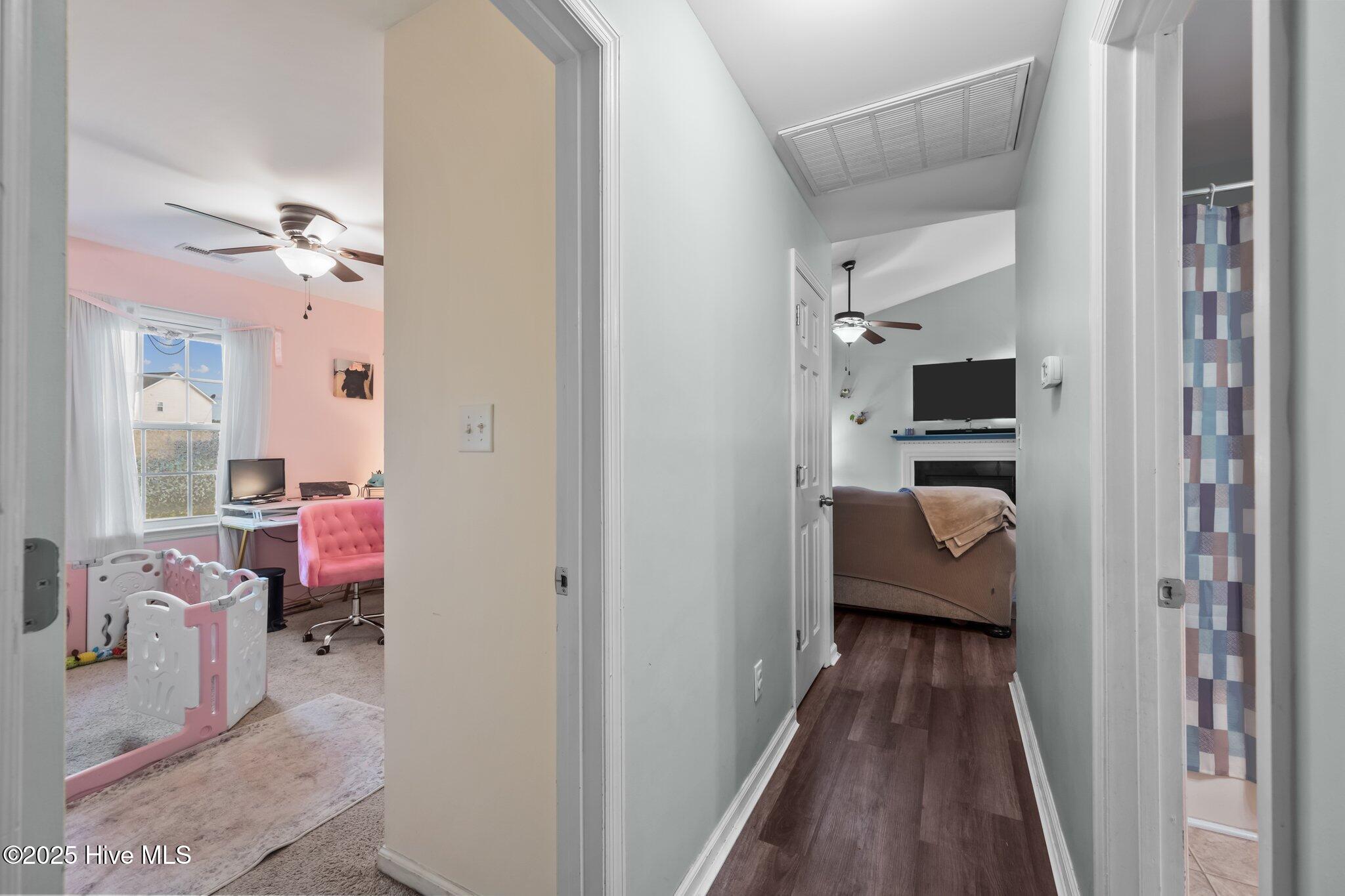 100557104 | Photo 28