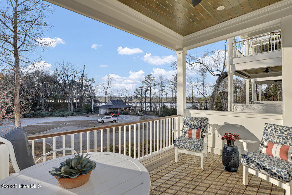 100547511 | Photo 27