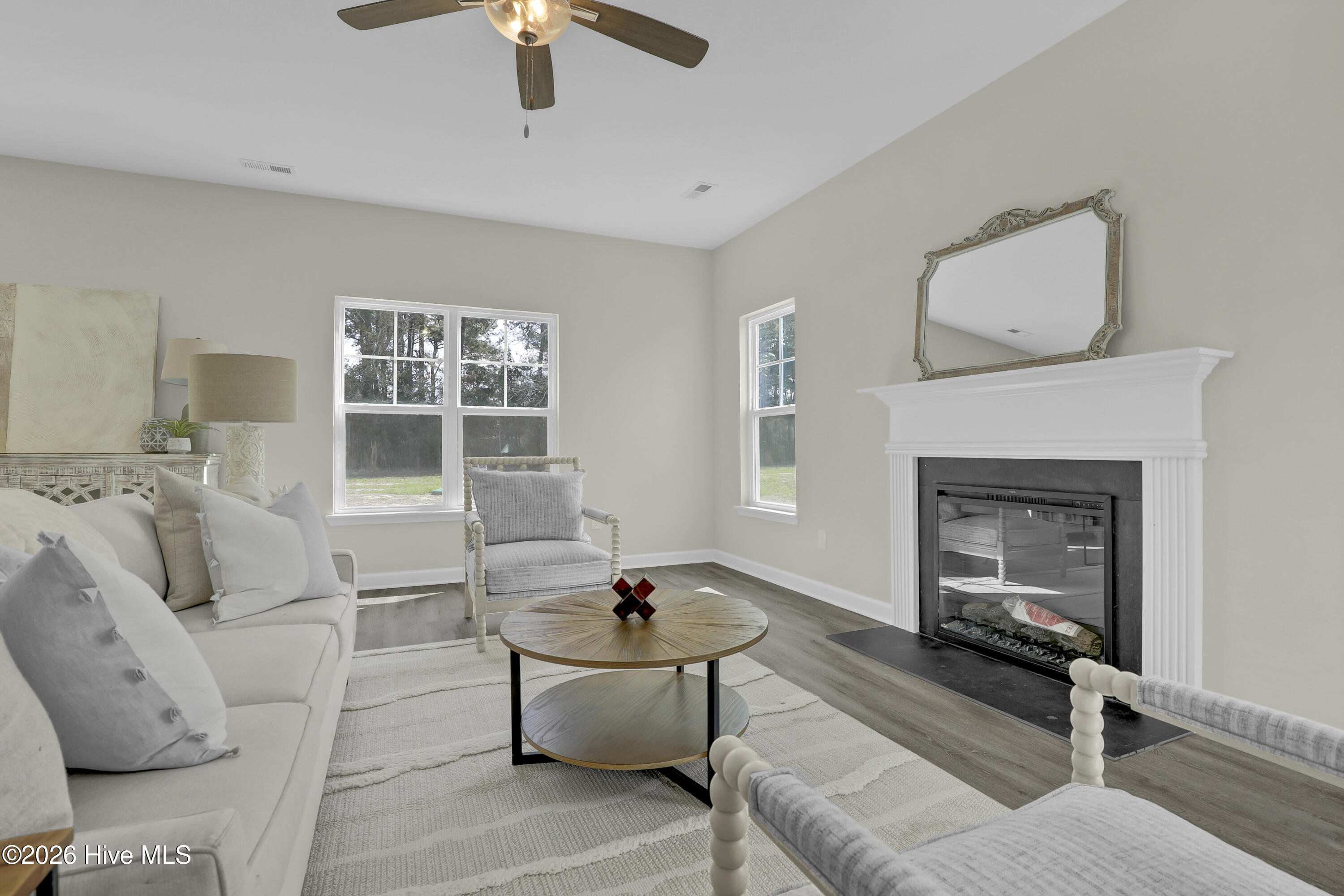 100488784 | Photo 17