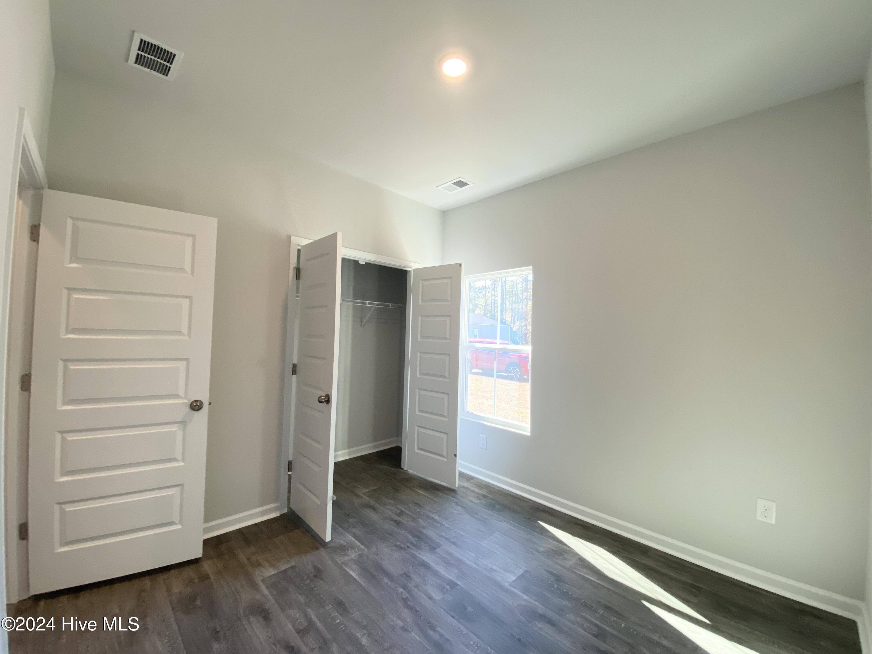 100552468 | Photo 26