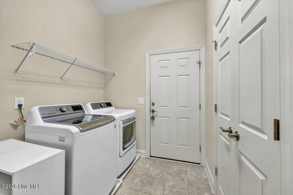 100554851 | Photo 20