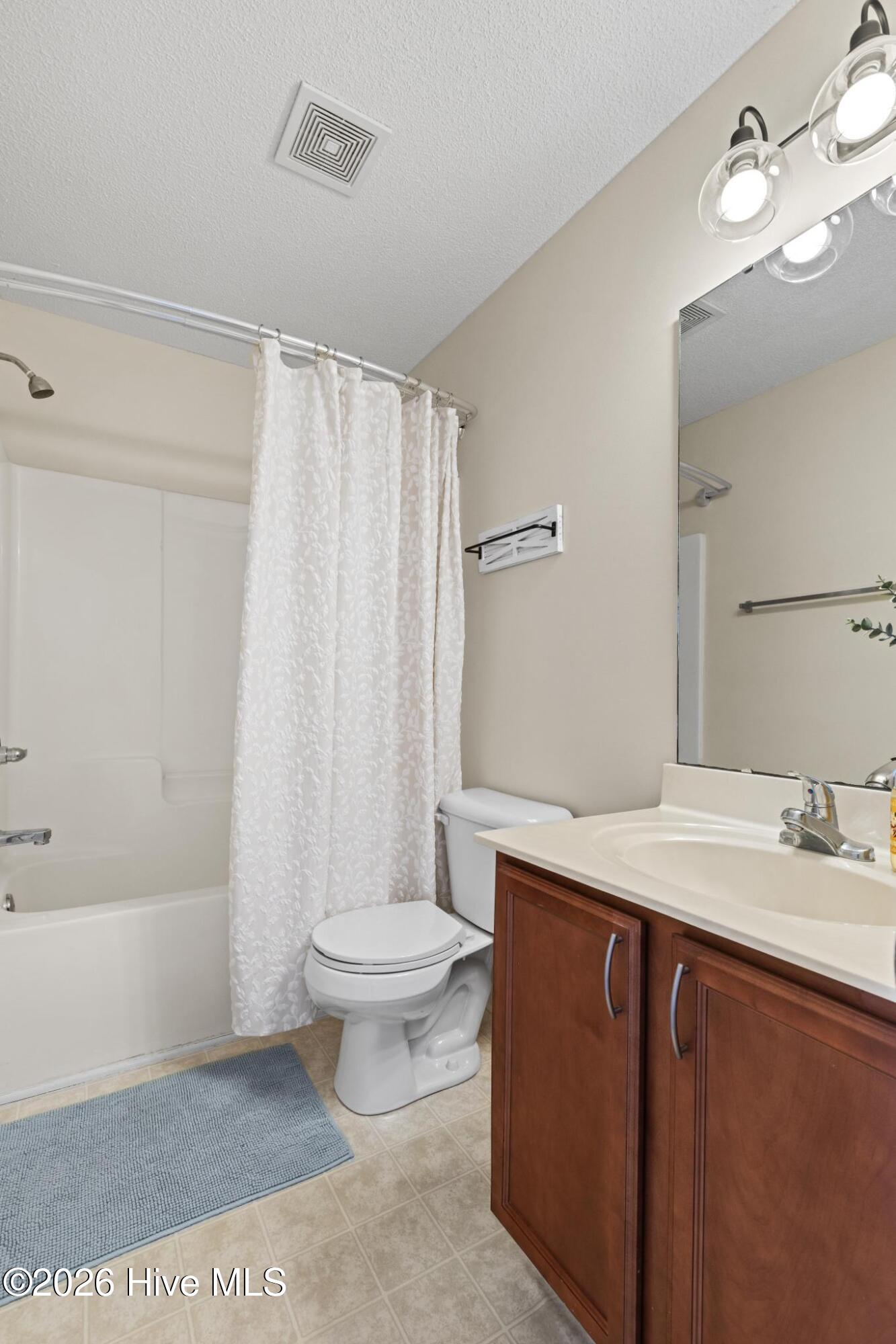 100554013 | Photo 19