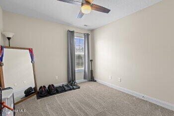 100570281 | Photo 20