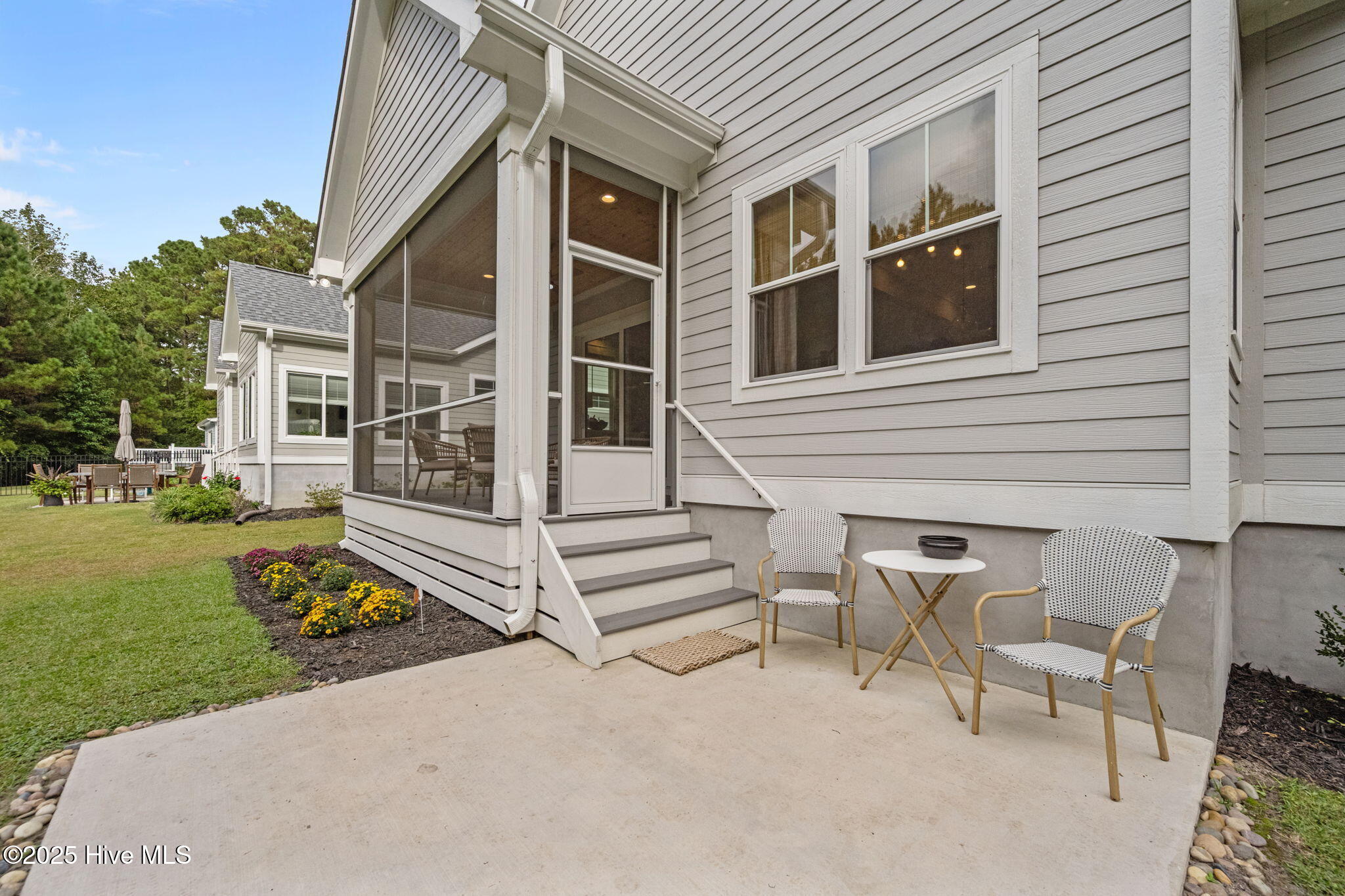 100535671 | Photo 37