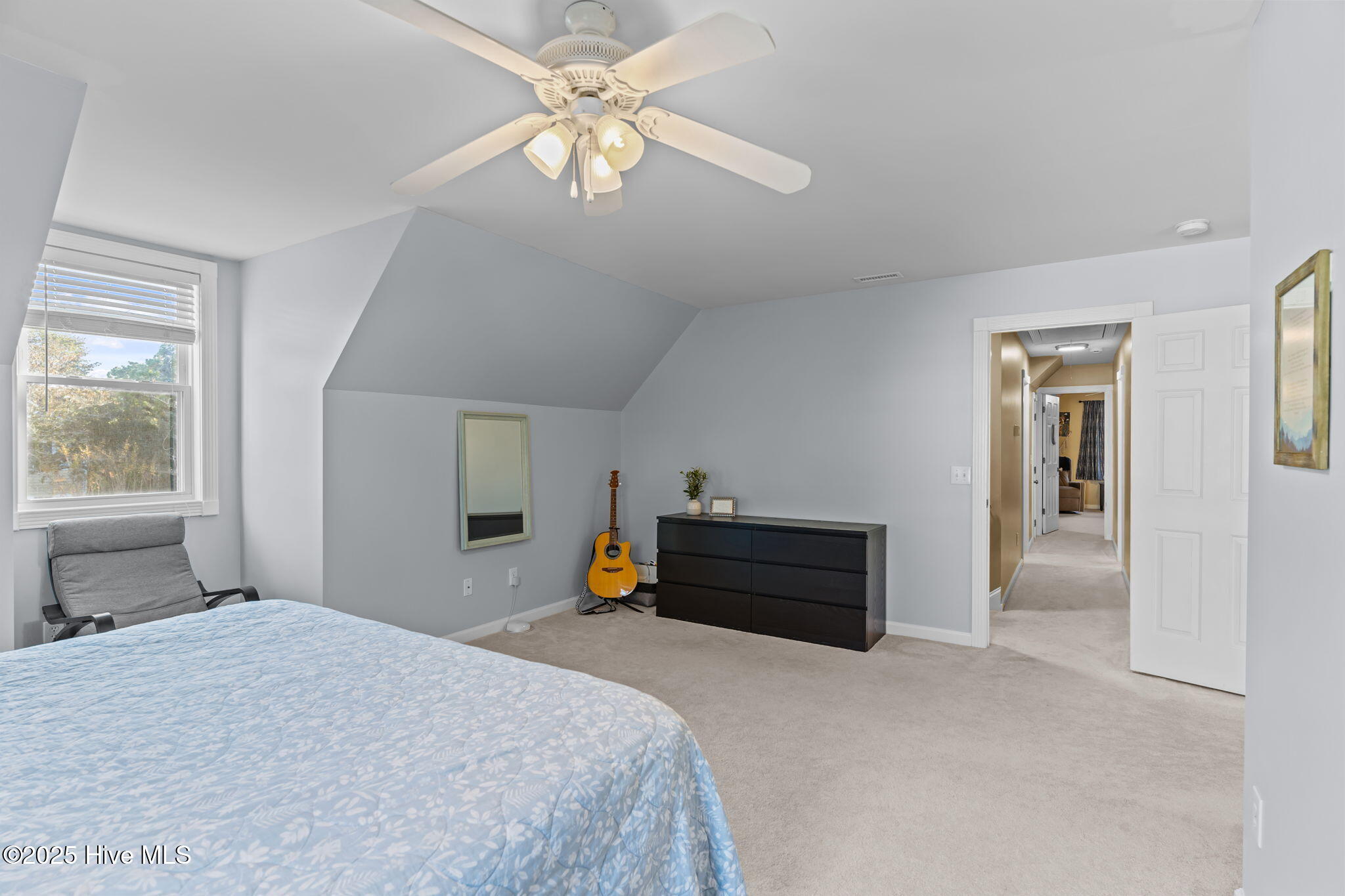 100539948 | Photo 22