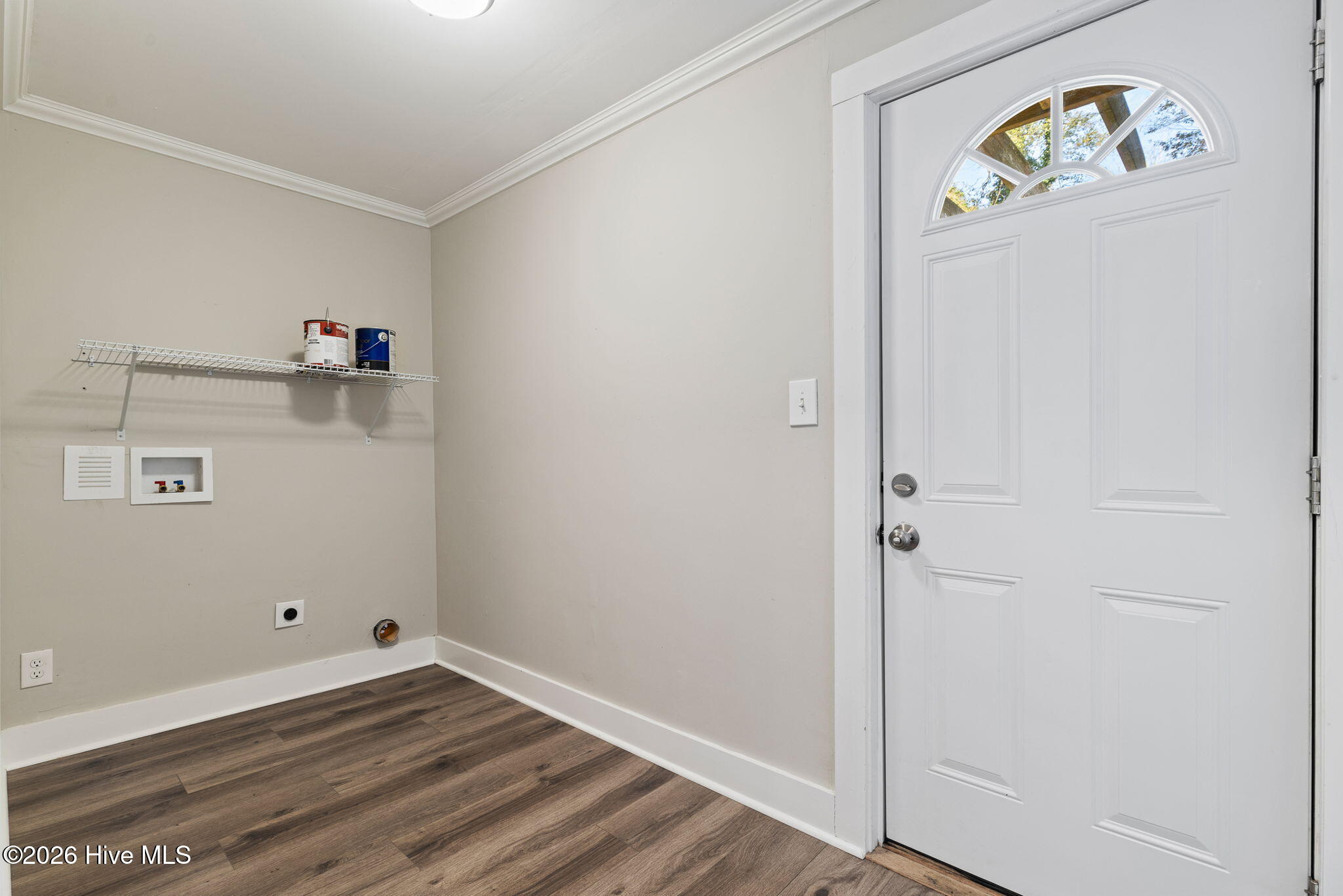 100551383 | Photo 30