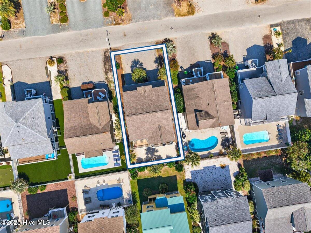 100529762 | Photo 39