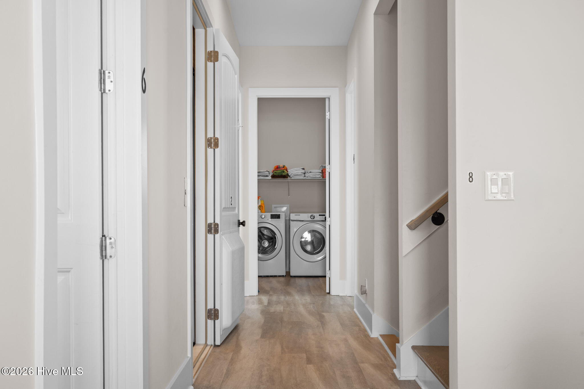 100564964 | Photo 23