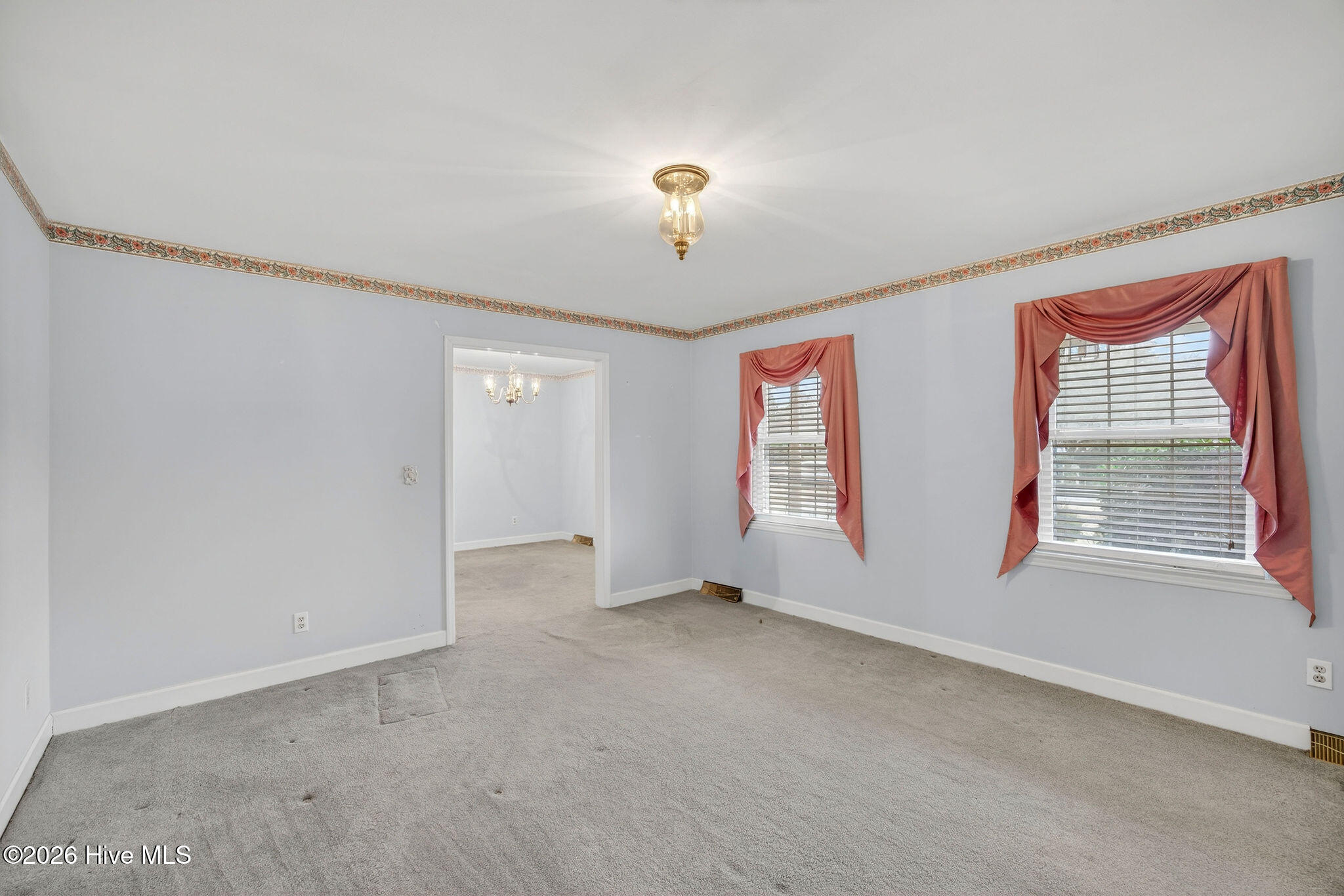 100556138 | Photo 15