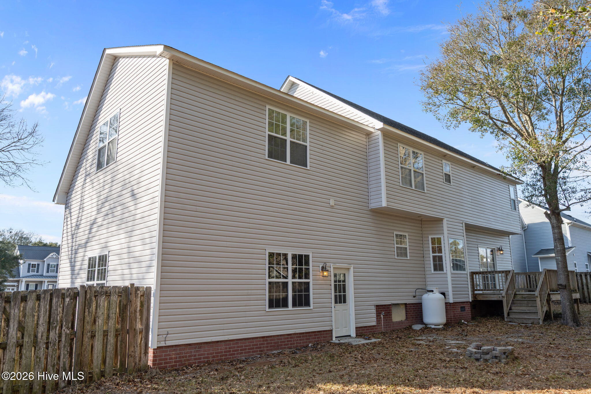 100547961 | Photo 39