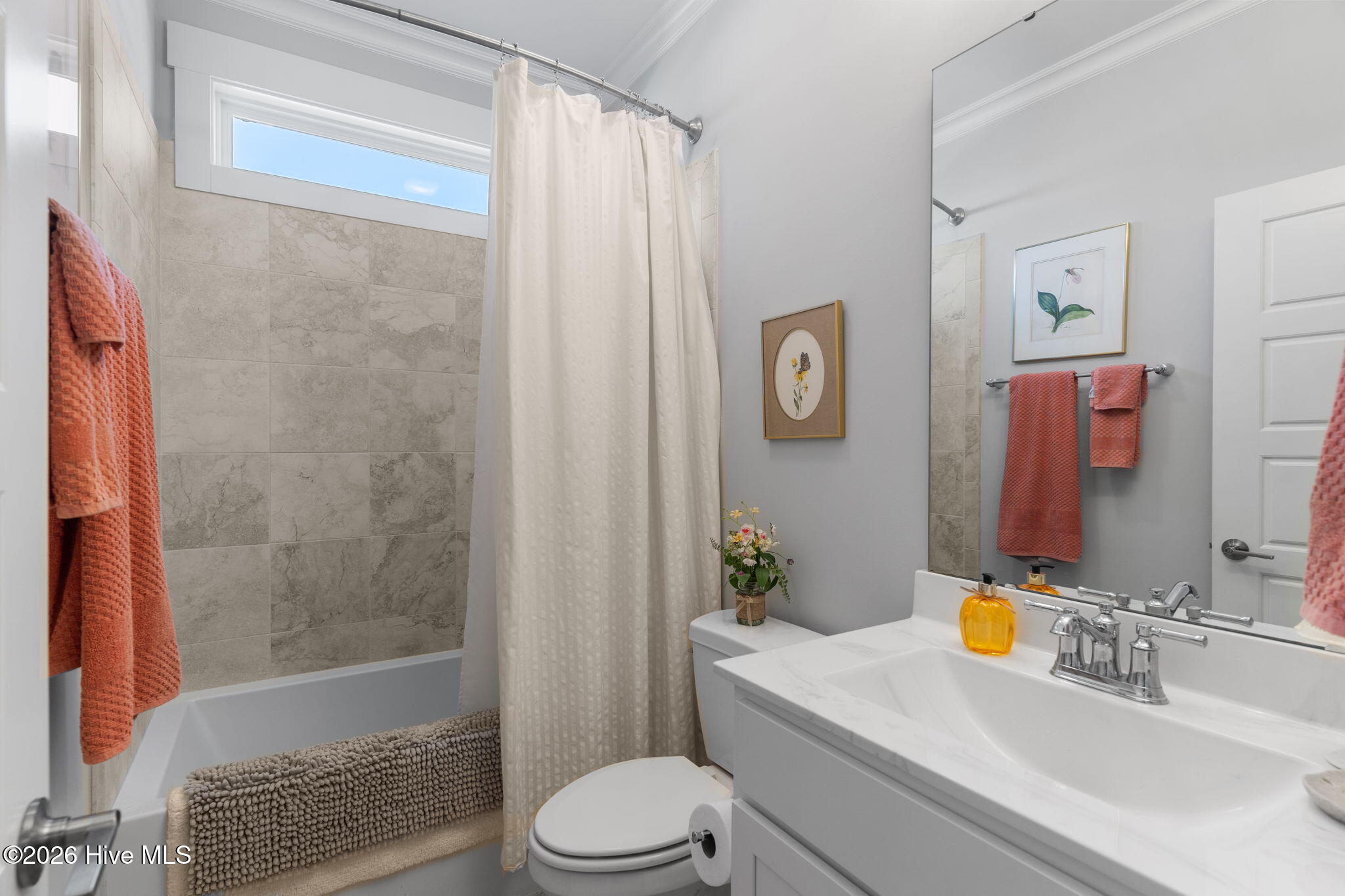 100552868 | Photo 21