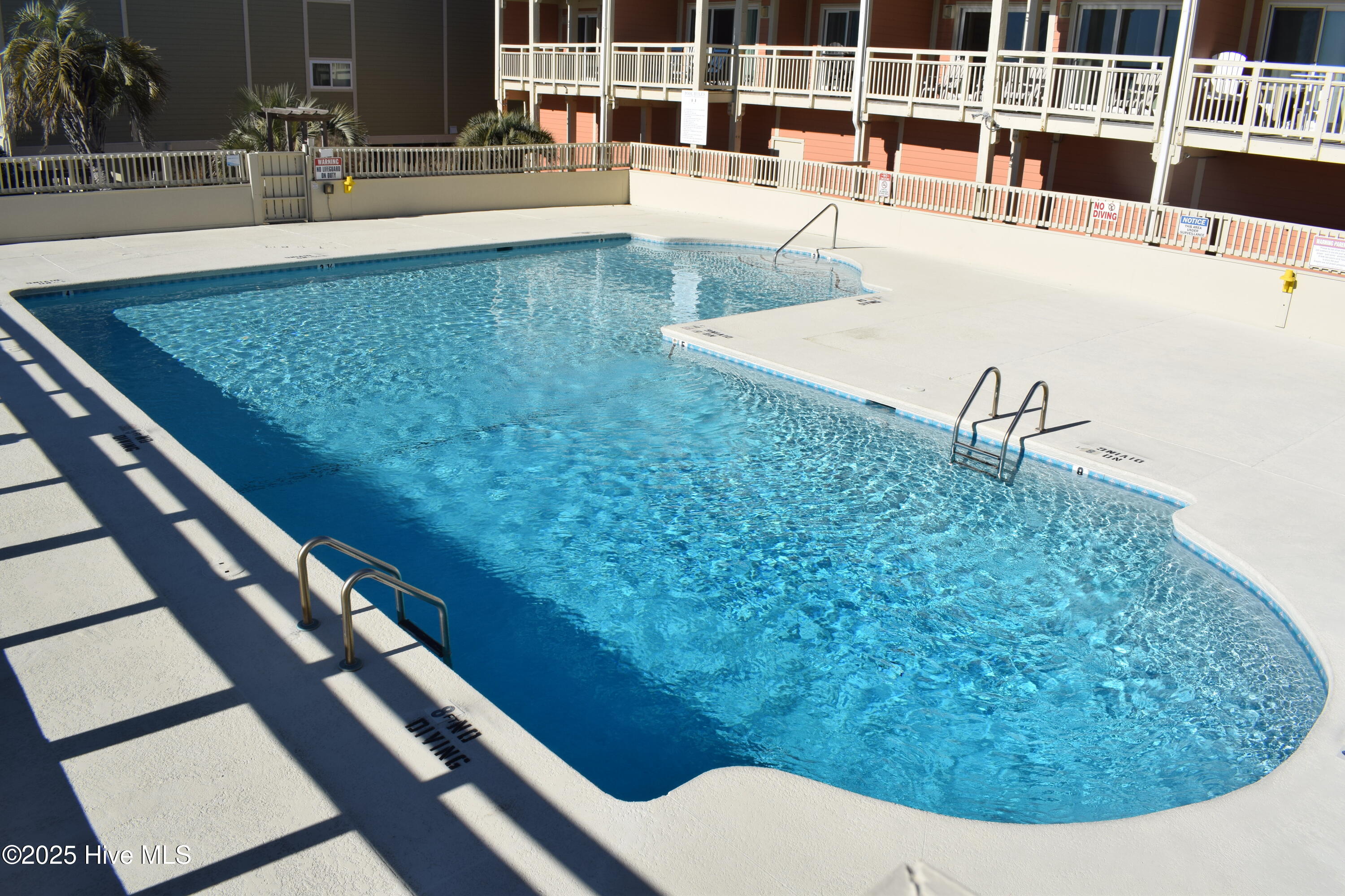 100547630 | Photo 34