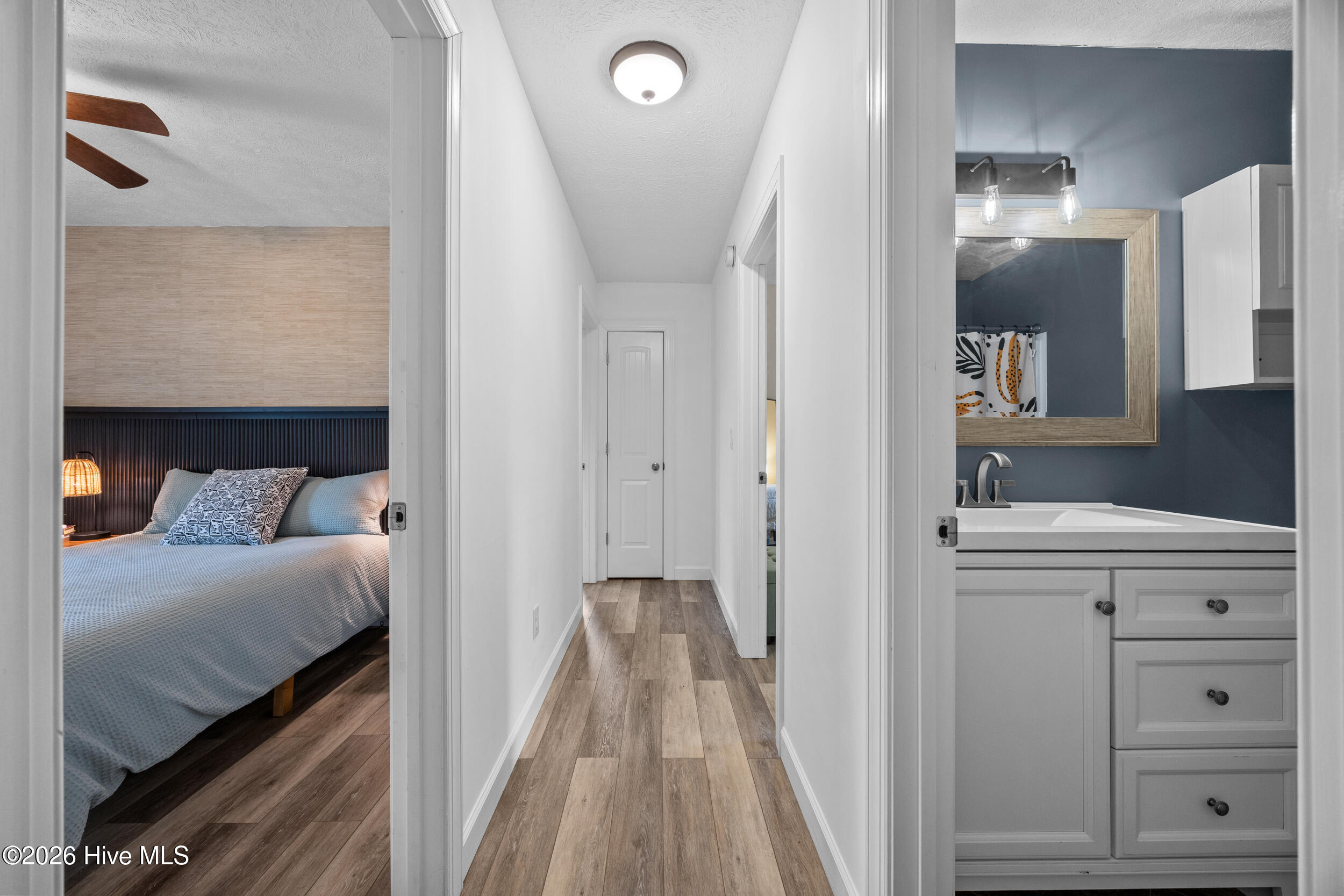 100557502 | Photo 17