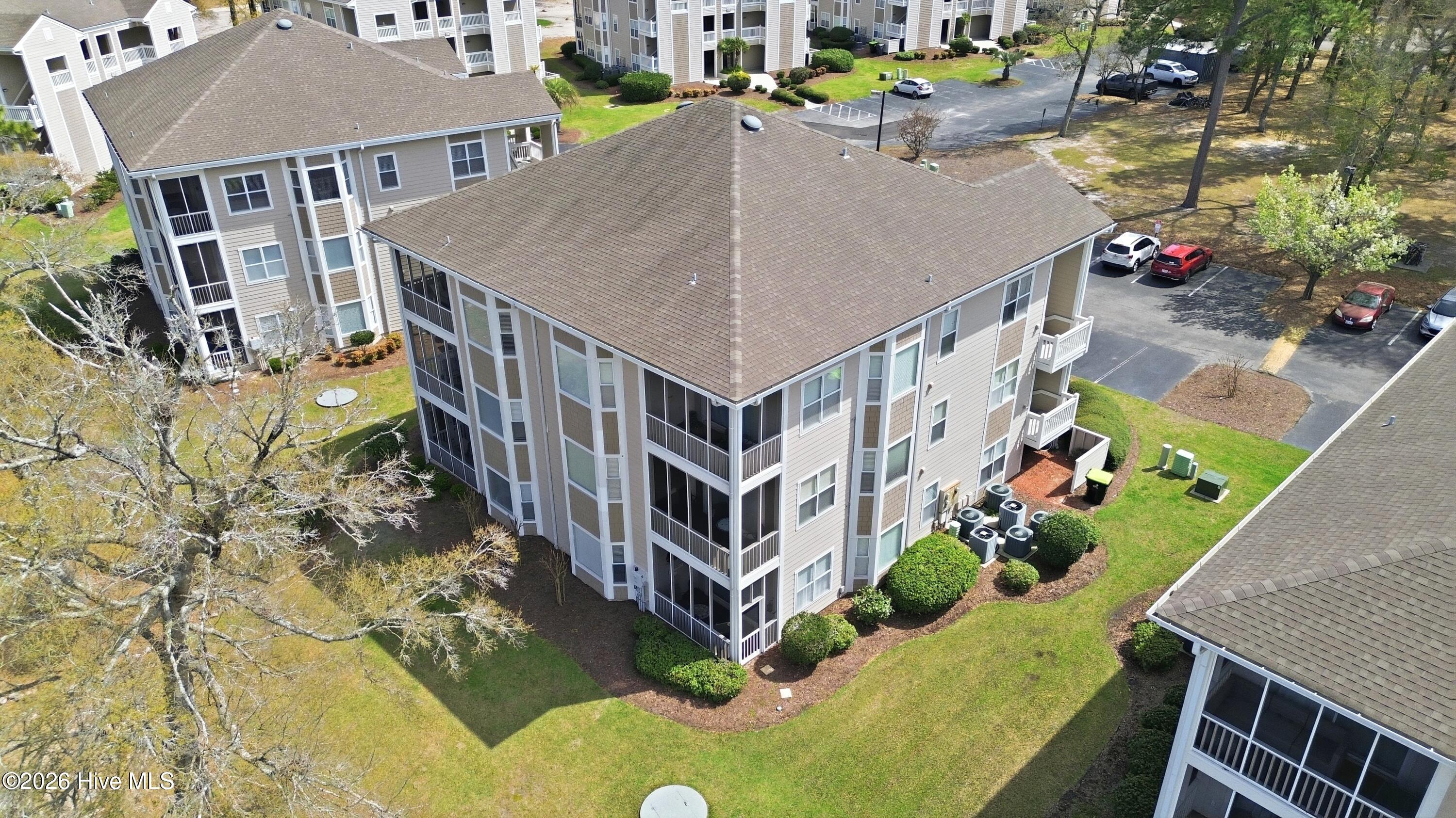 100561892 | Photo 55