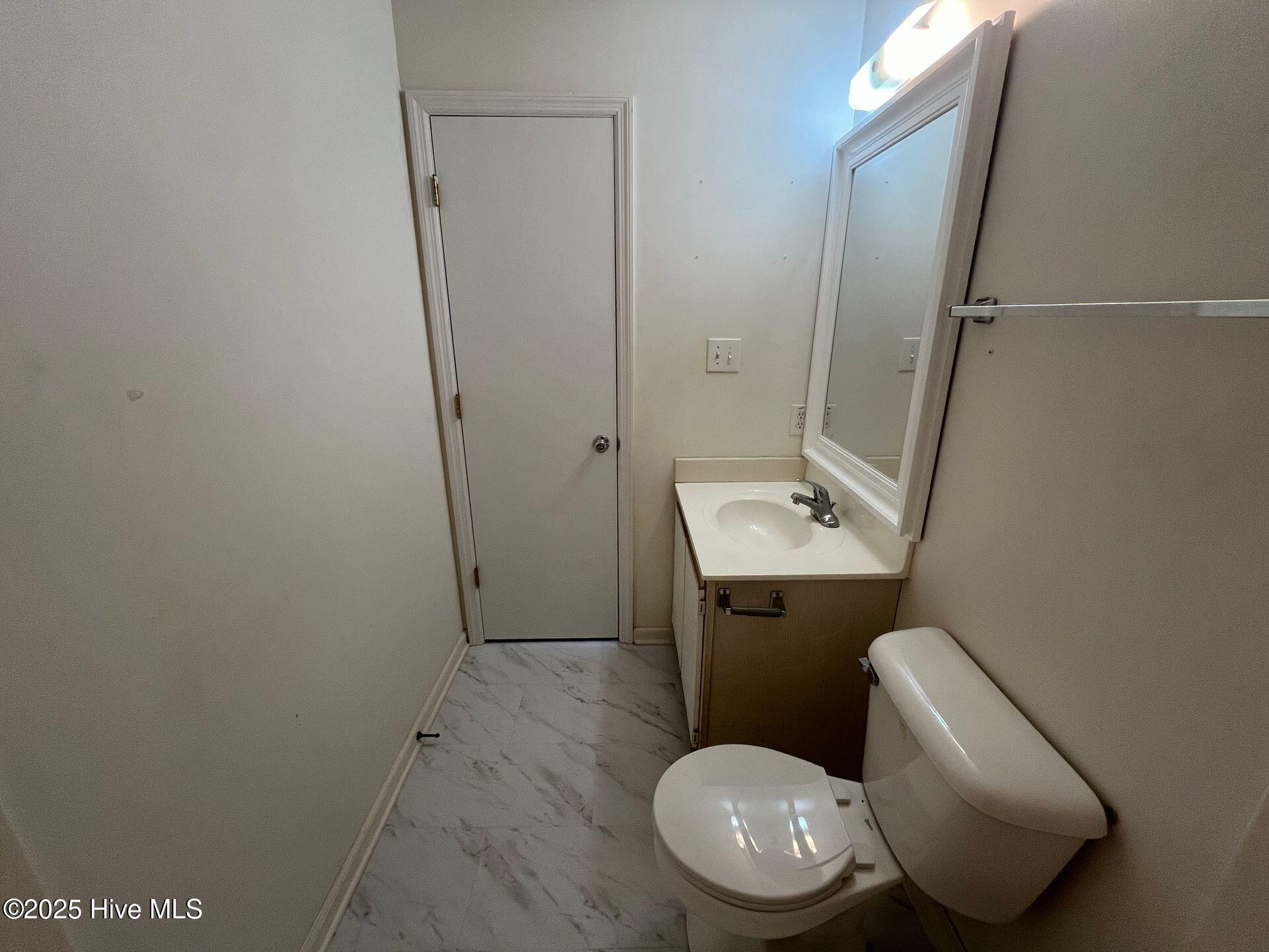 100569102 | Photo 20