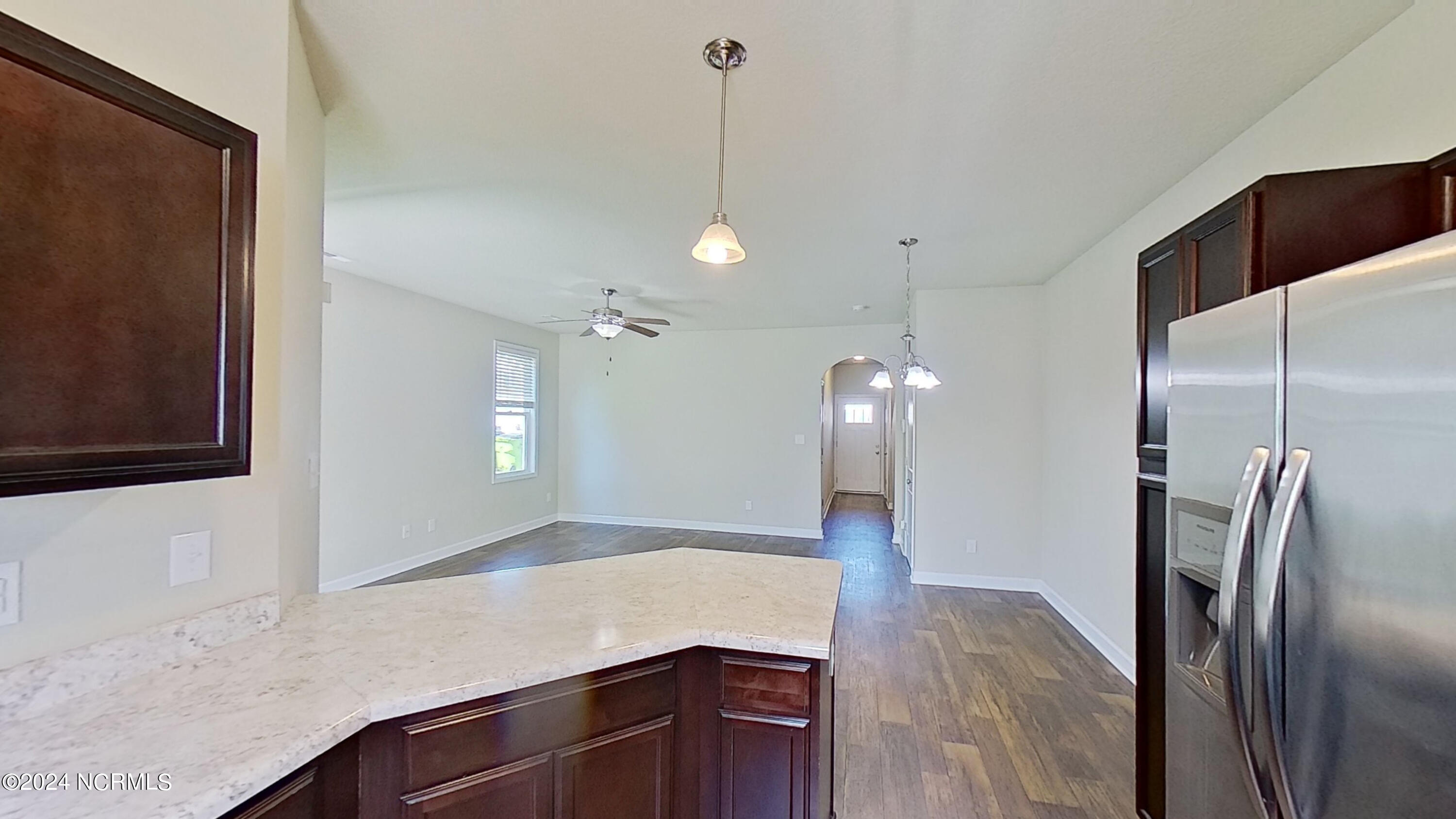 100524668 | Photo 11