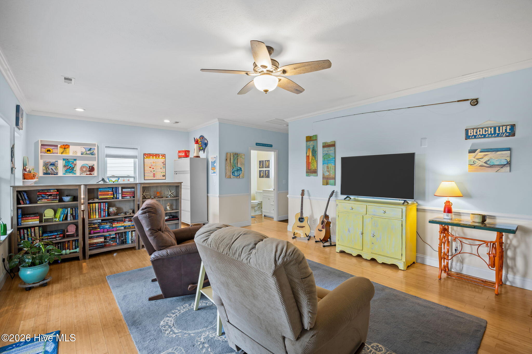 100558416 | Photo 34