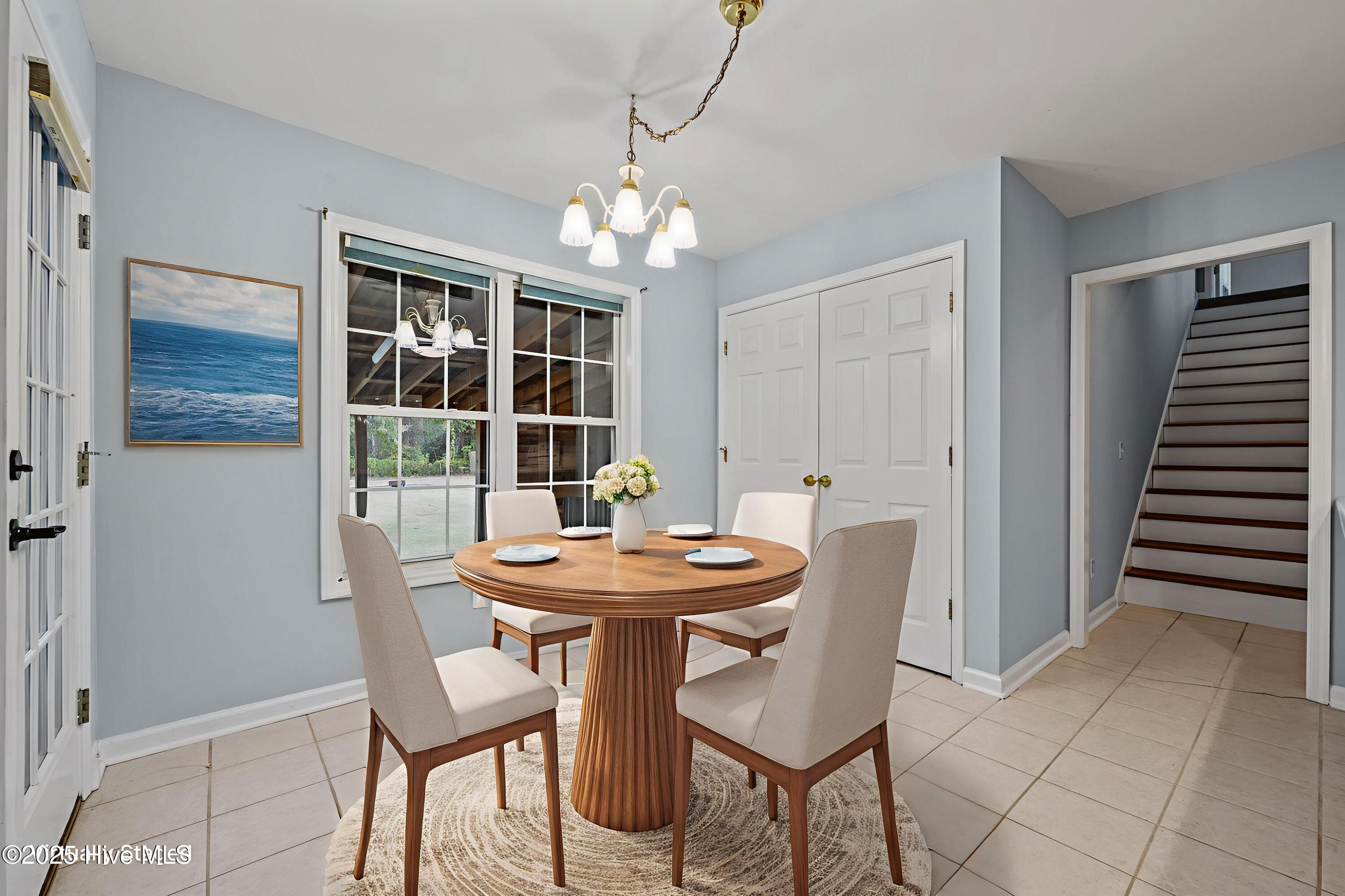 100545429 | Photo 13