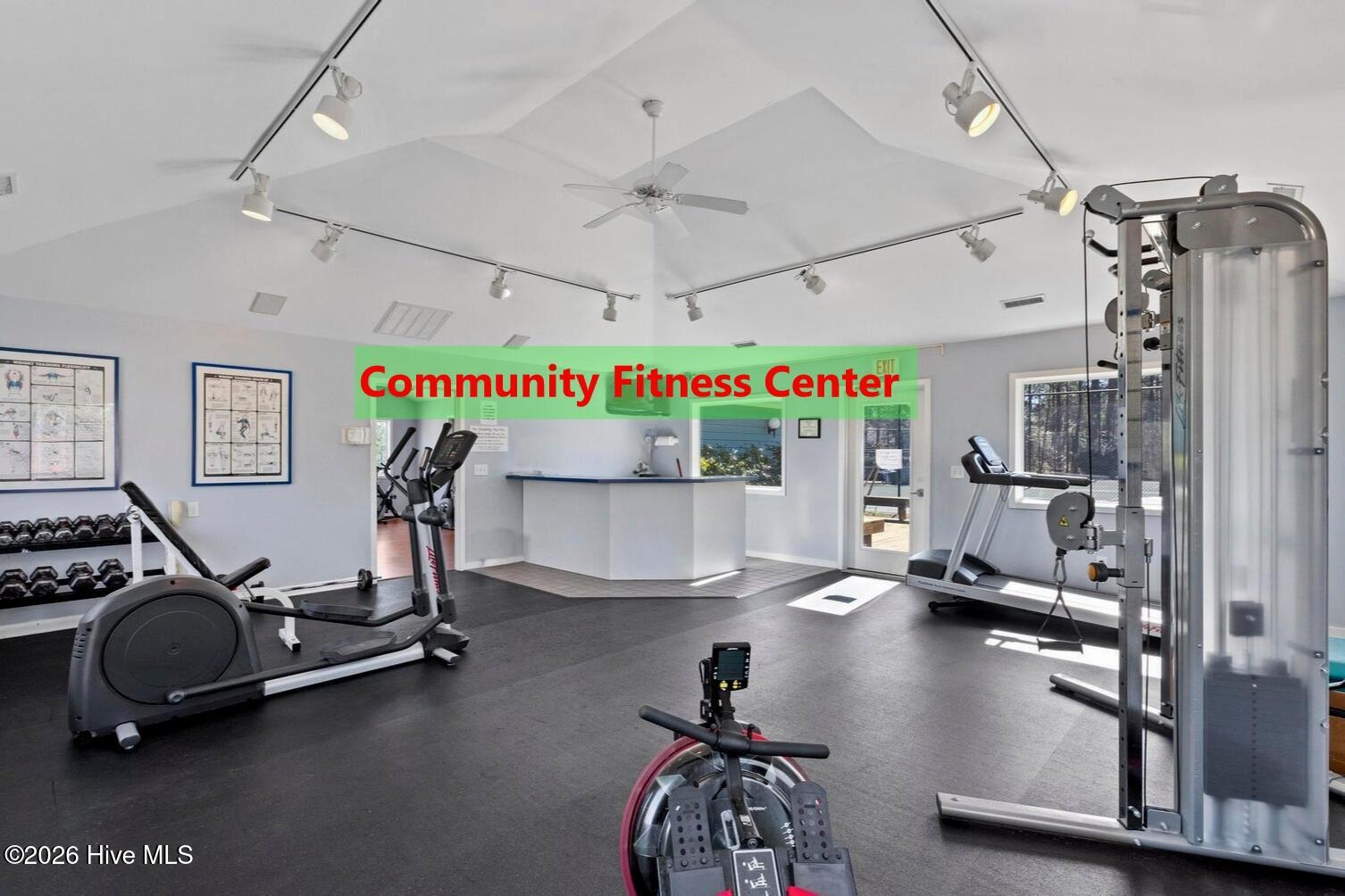 100568961 | Photo 76