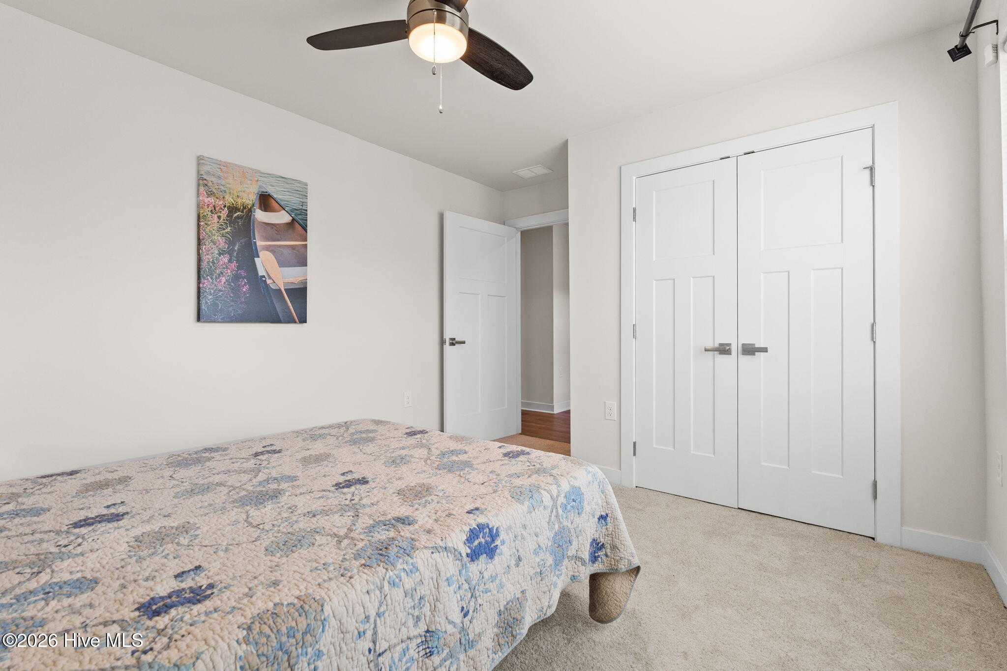 100564304 | Photo 21