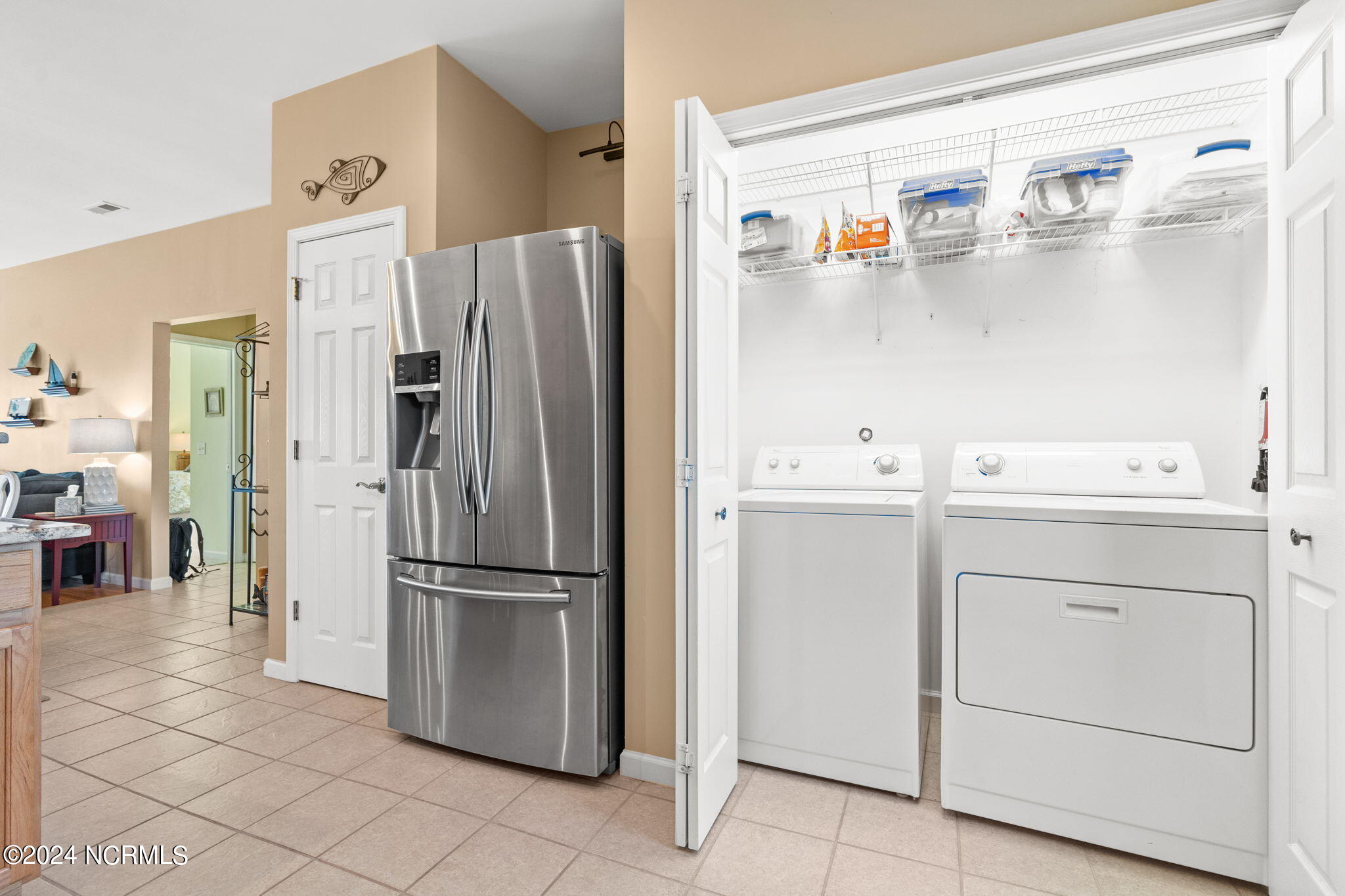 100566939 | Photo 17