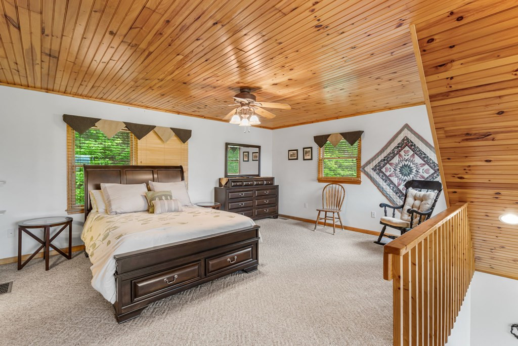 176 New Castle Road, Murphy, NC 28906 Listing Photo  23