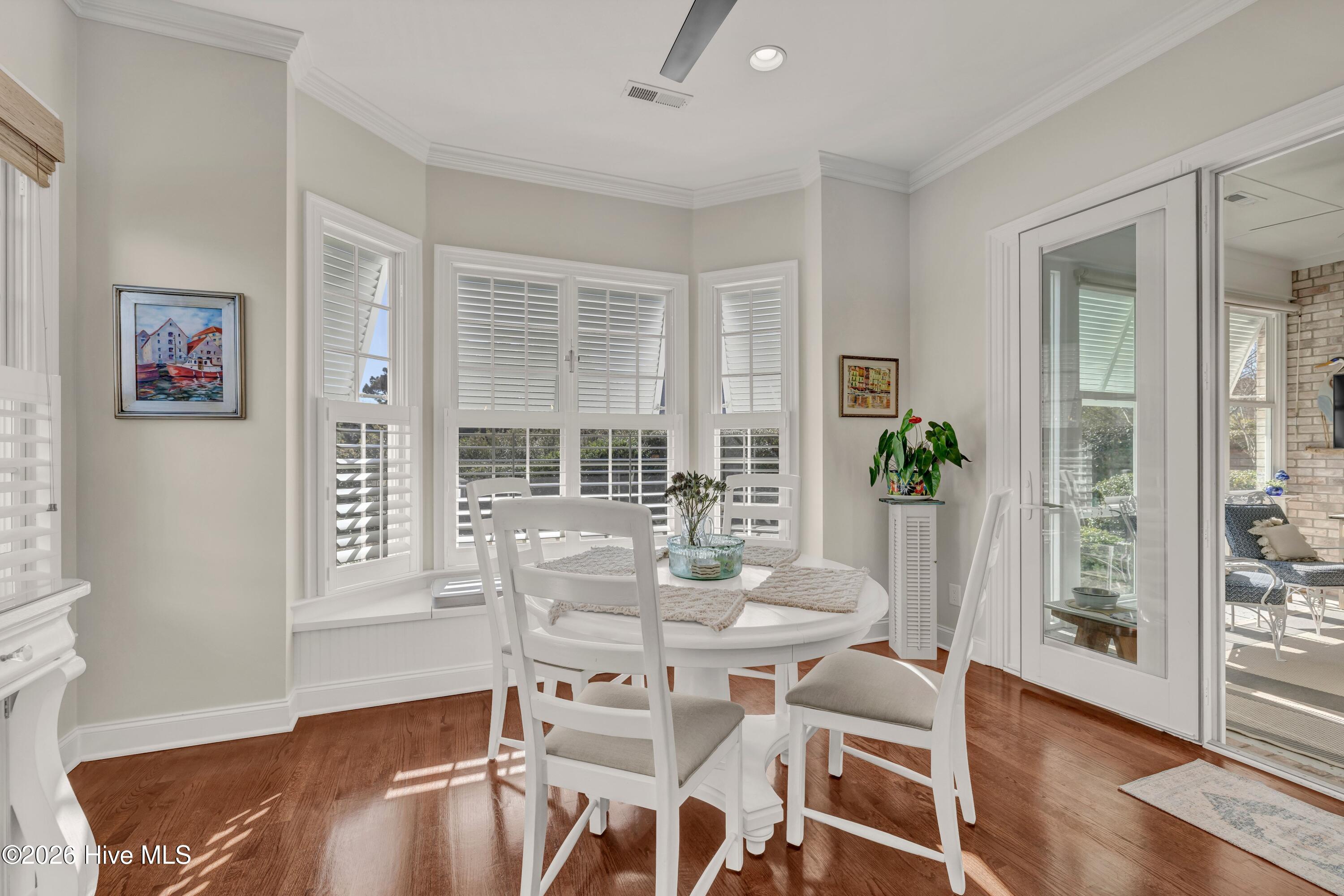 100548957 | Photo 14