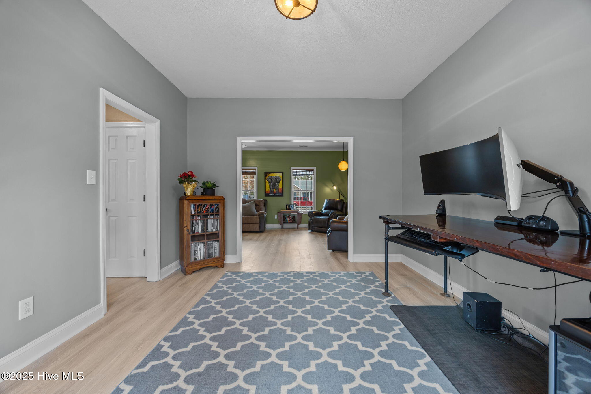 100544131 | Photo 10