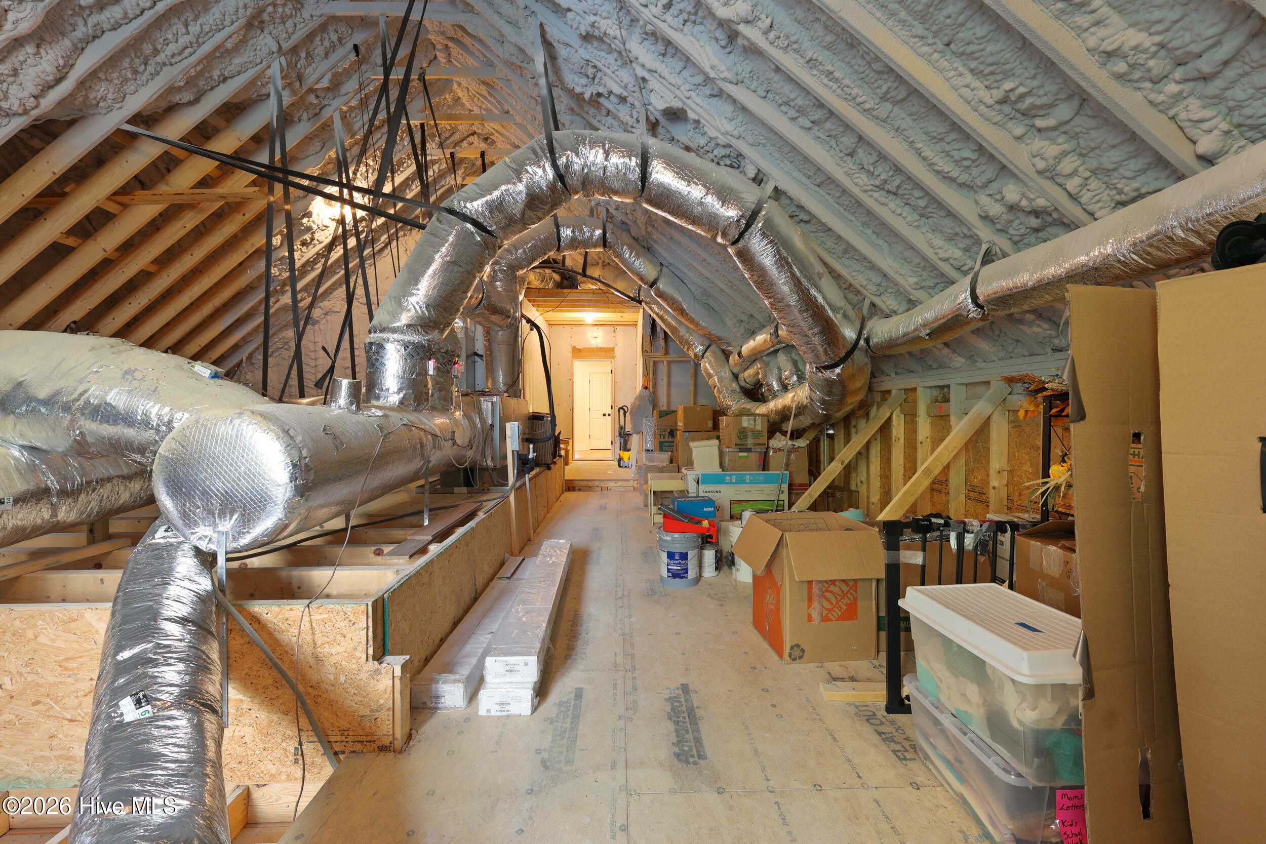 100566937 | Photo 59