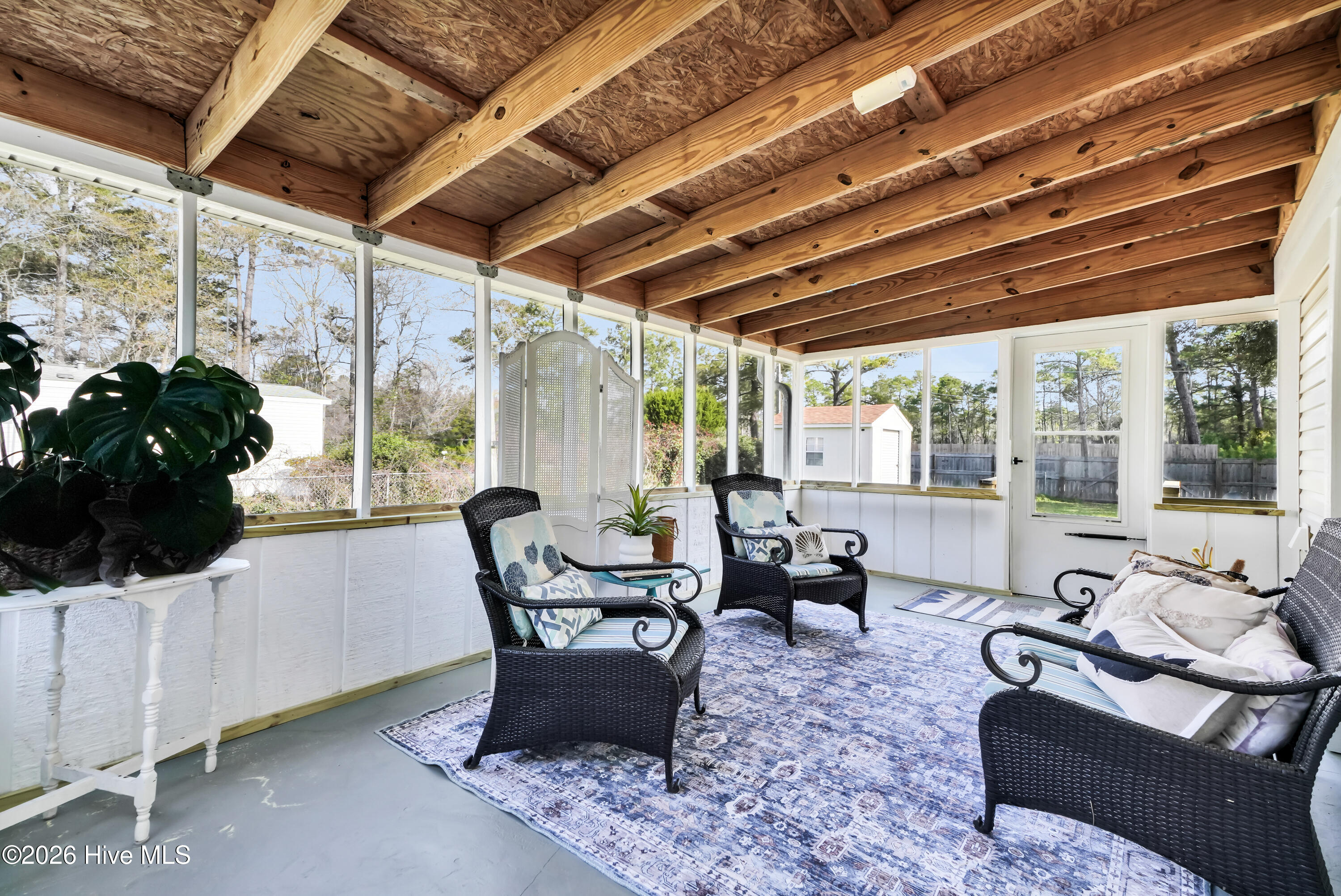 100560633 | Photo 20