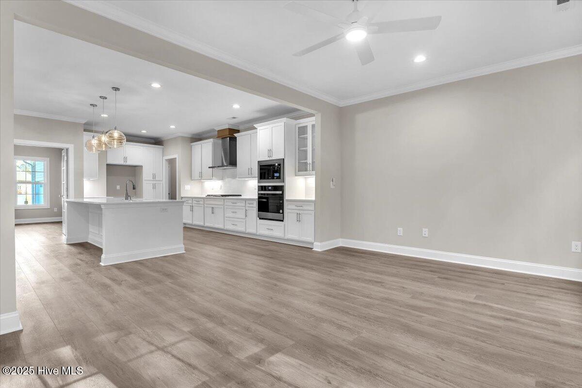 100532823 | Photo 28