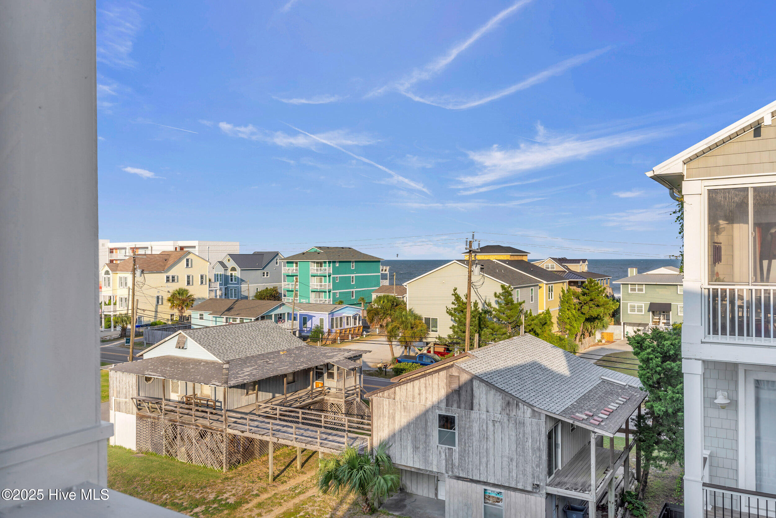 100530363 | Photo 42