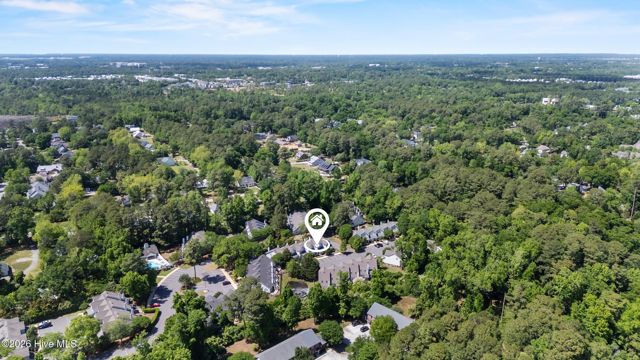 100570067 | Photo 38