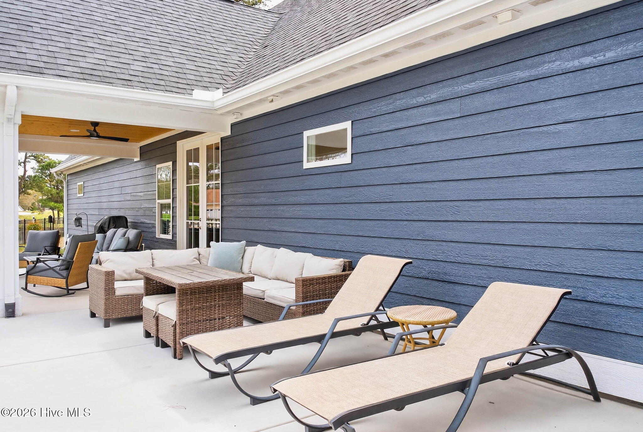 100563194 | Photo 19