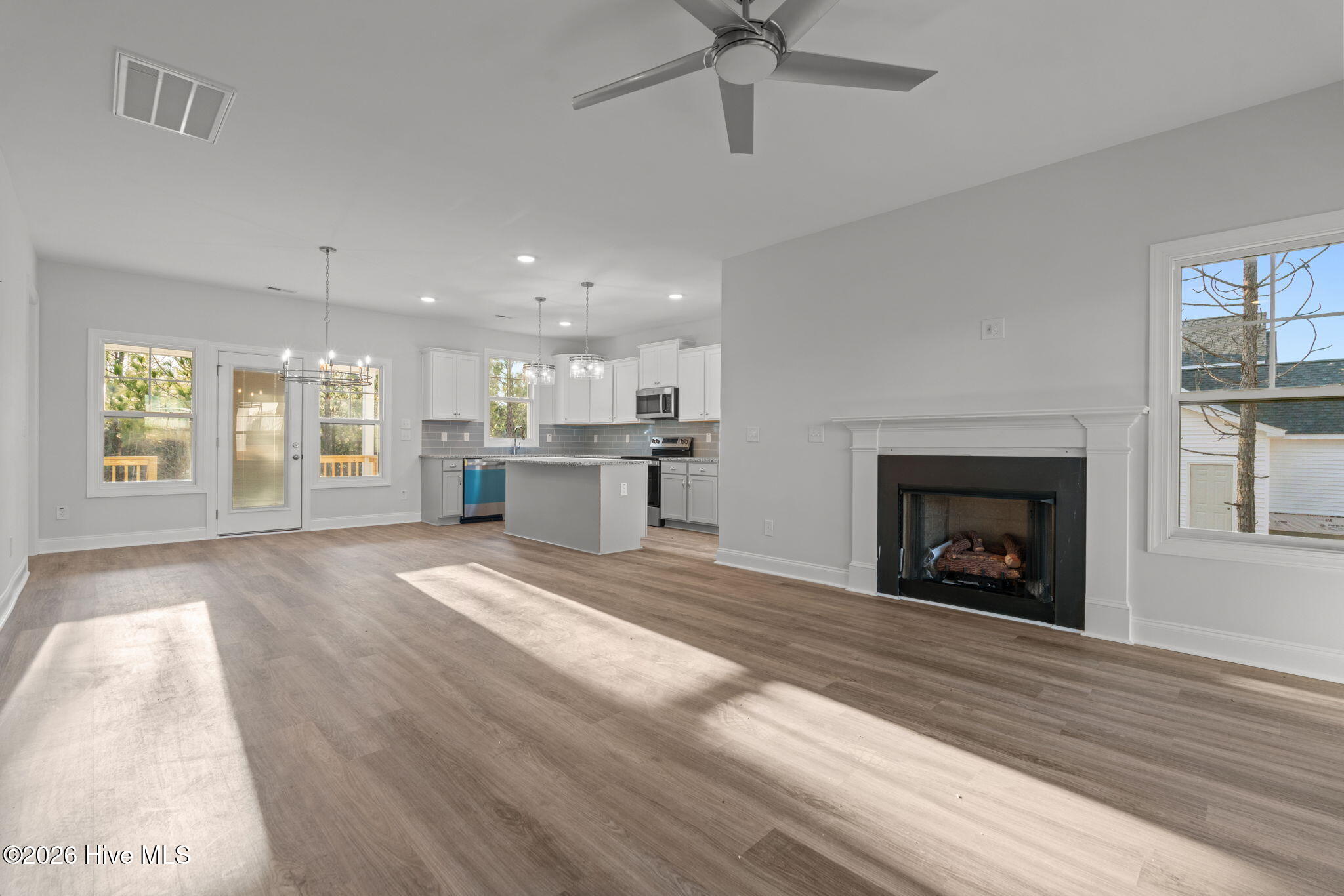1009 Ivory Lane