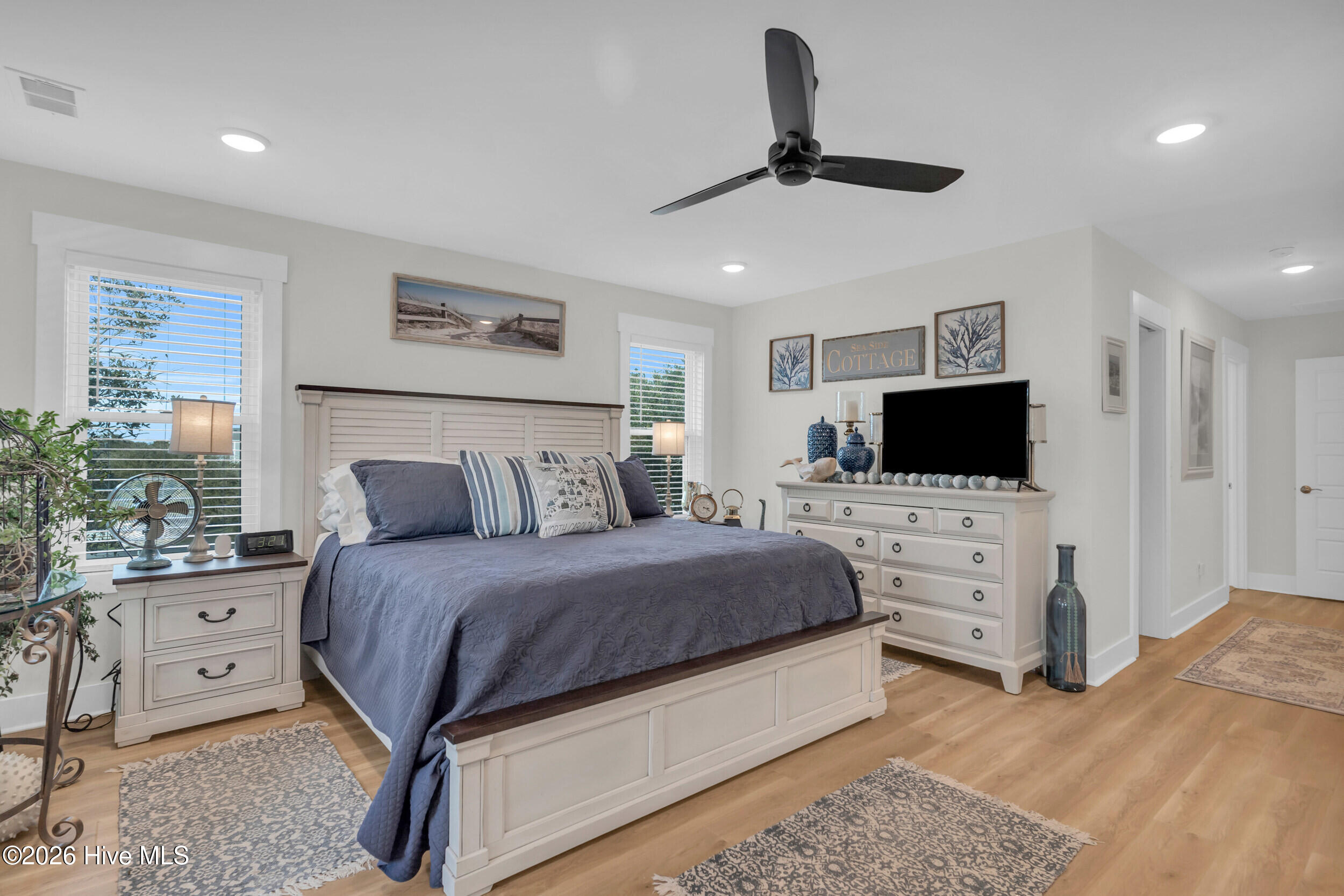 100549531 | Photo 15