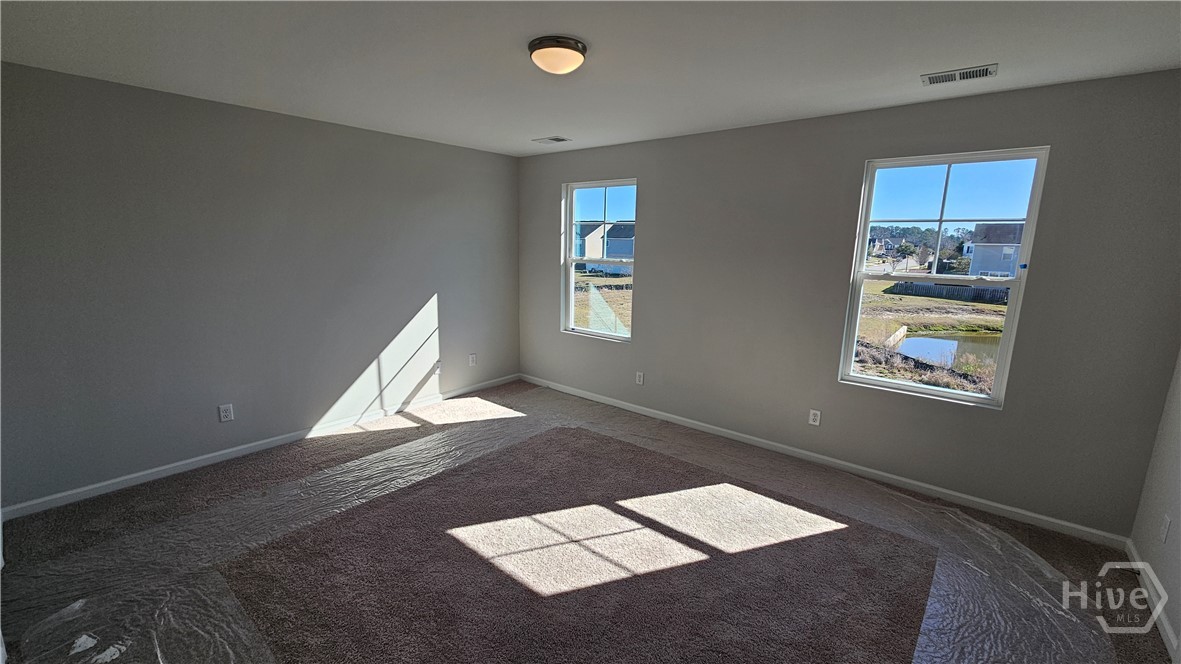 NOT THE ACTUAL HOME. Pictures are of a finished Bismarck TR plan and are for reference only.